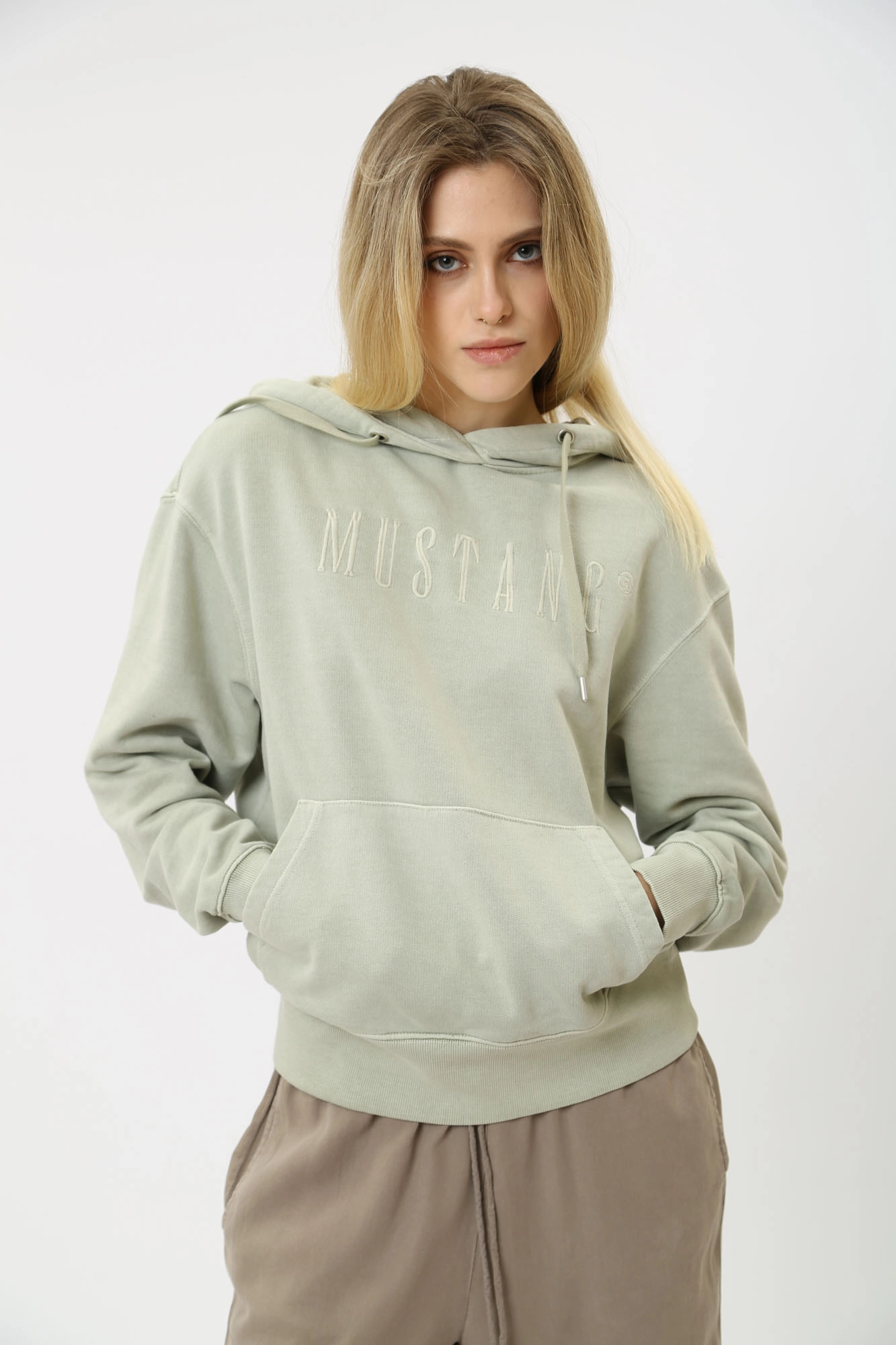 1014961 худи mustang 