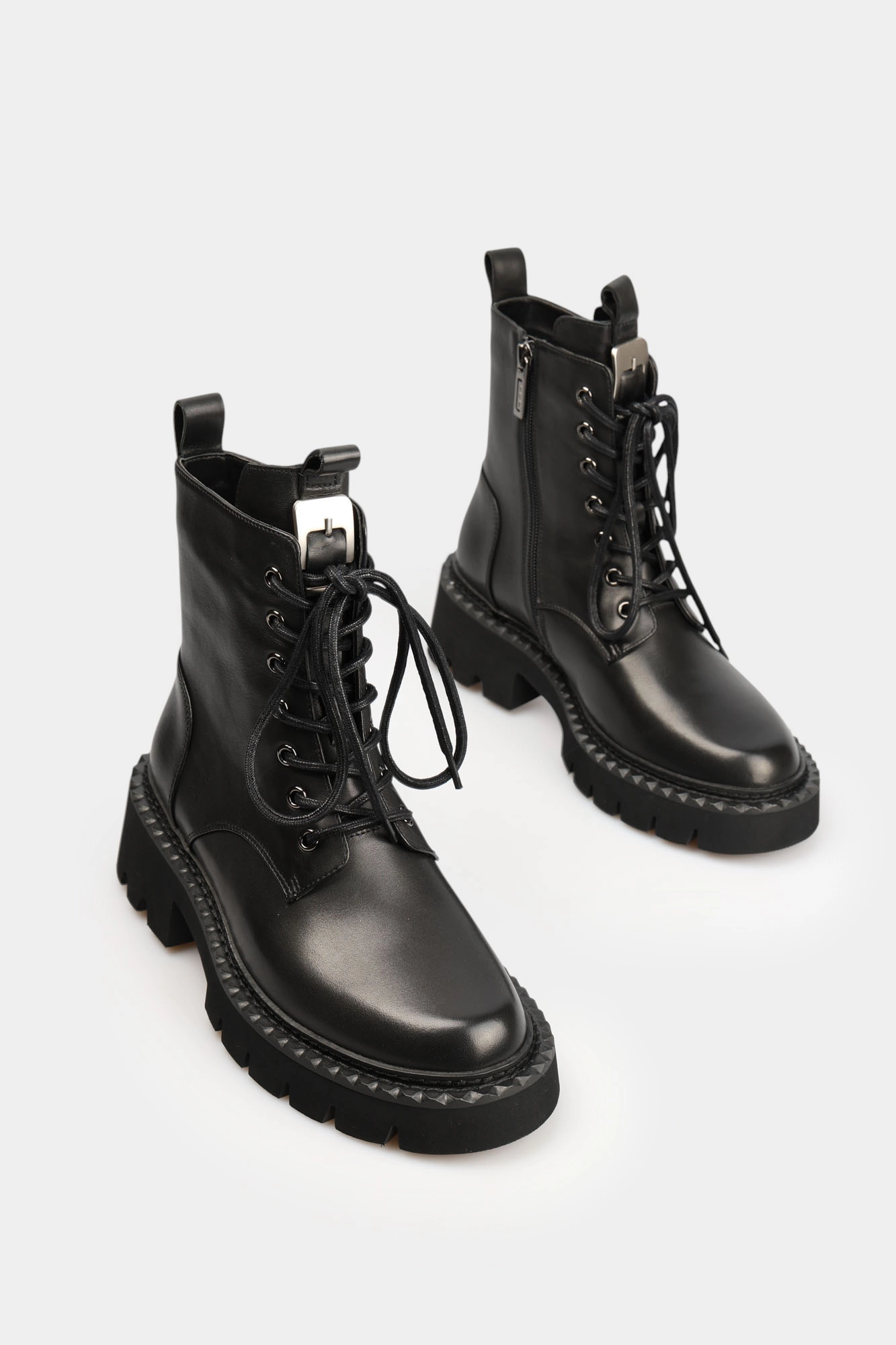 W0050B-7D08-1 Ботильоны Graciana Черный