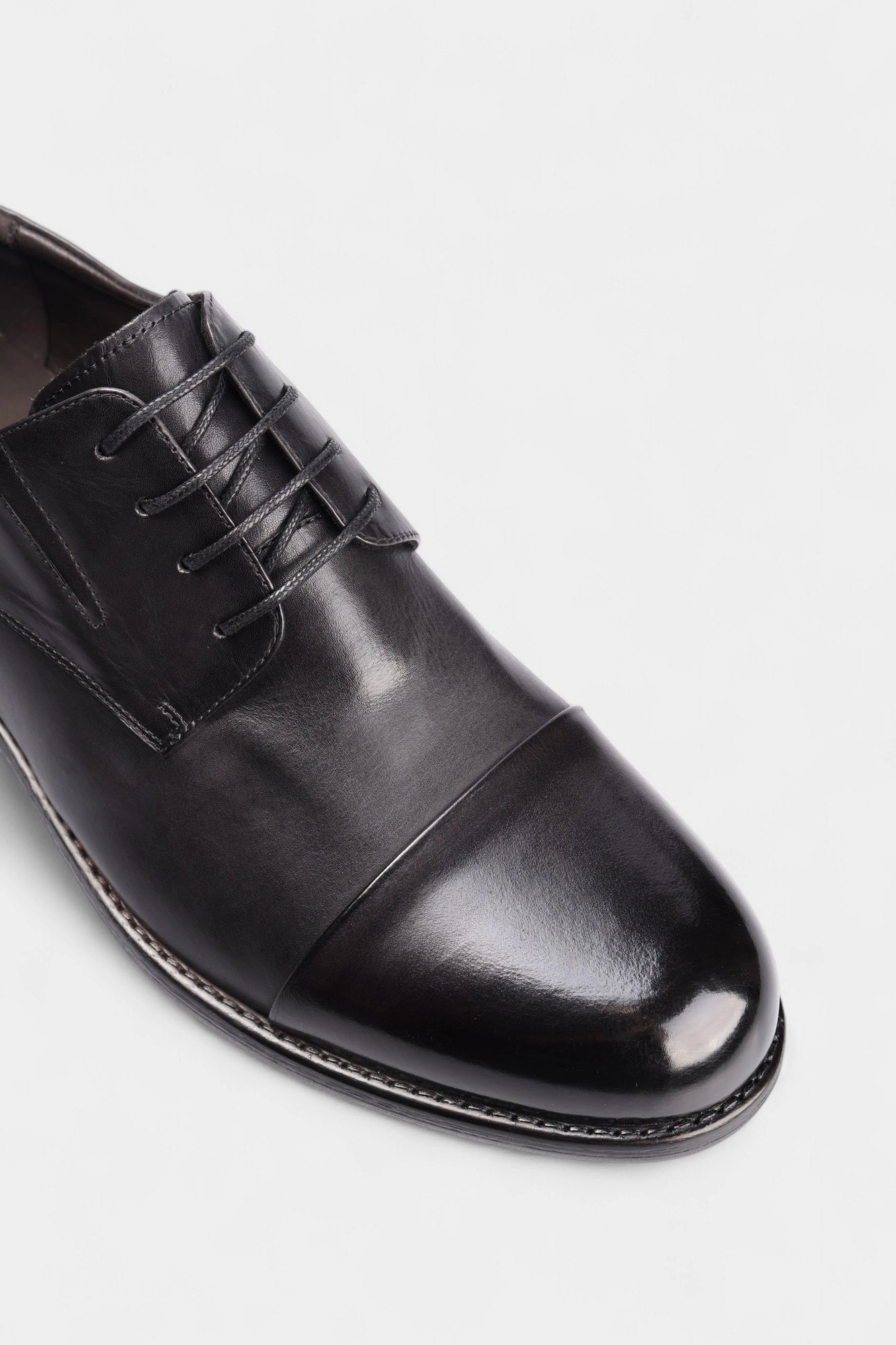 A779-H02_120825 Туфли Marc Cony Серый