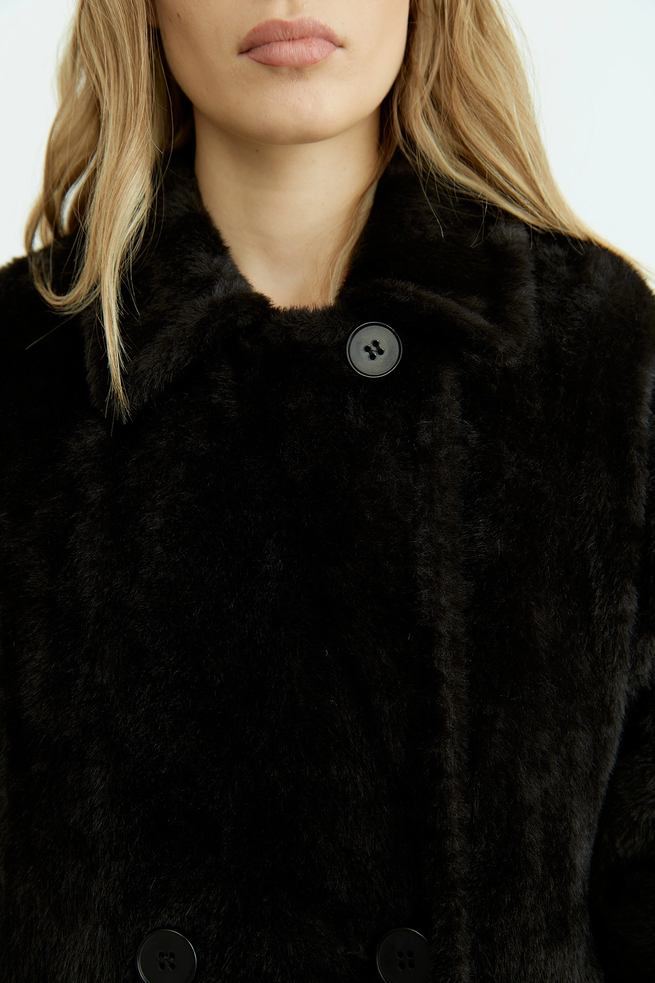 W-232-ZM-989УНО шуба the hills 