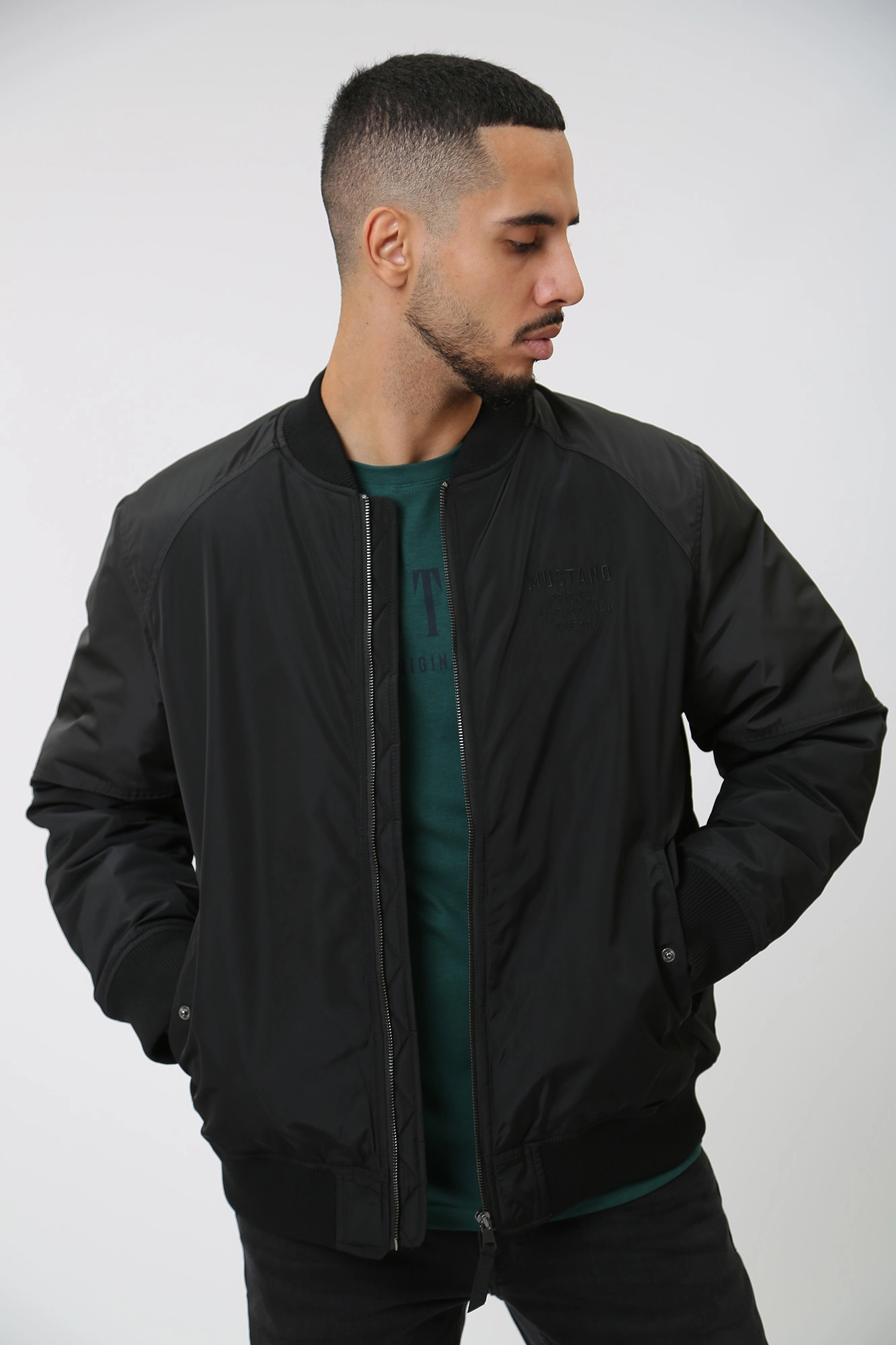 1014470 Куртка Mustang Черный