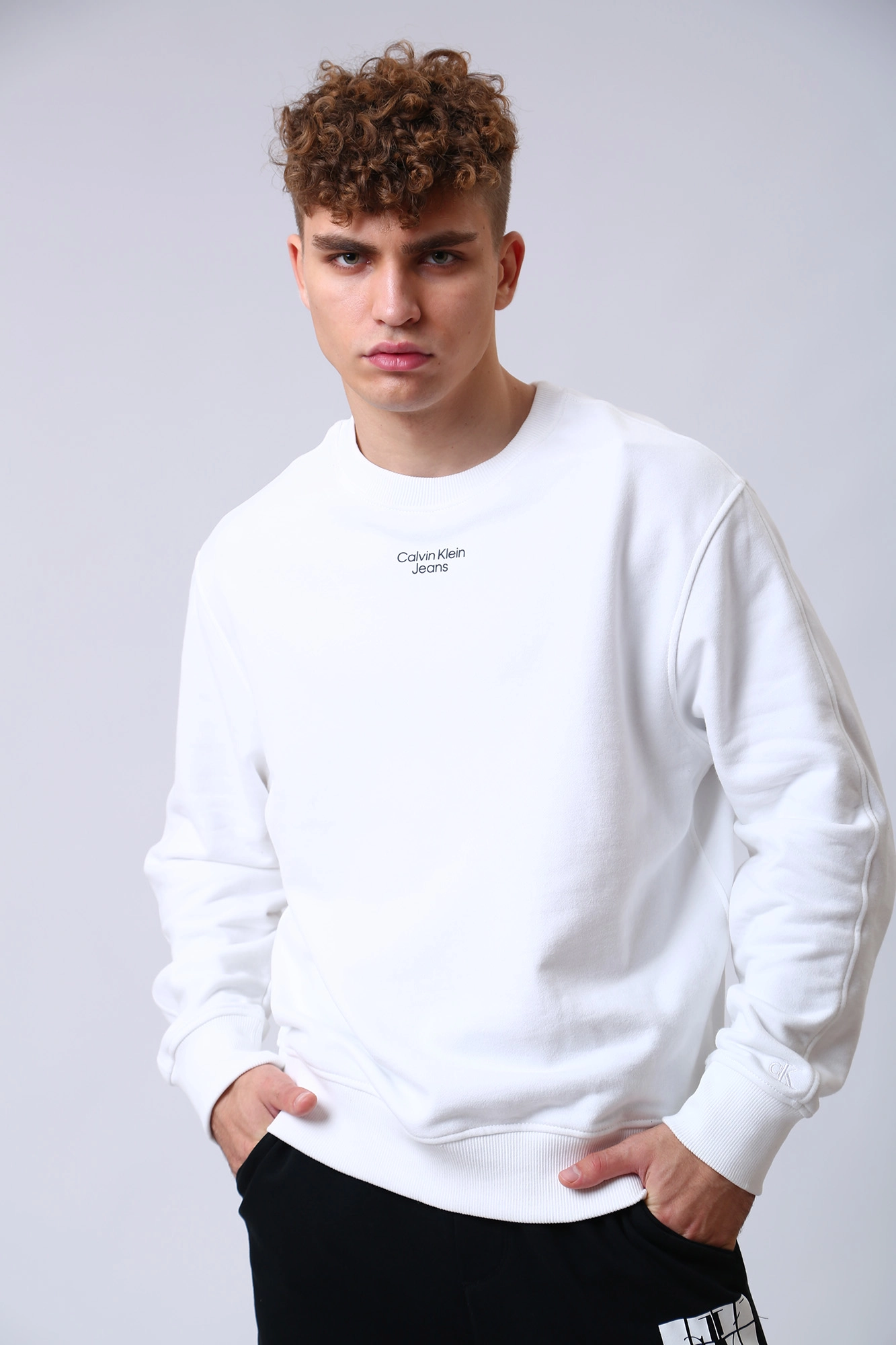 J30J320044 Свитшот Calvin Klein Jeans Белый