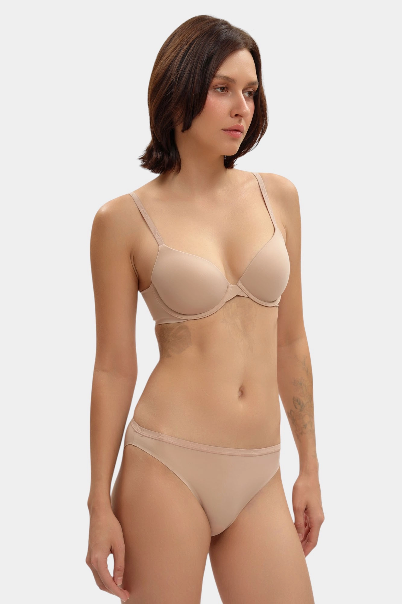 LV000F3837 бюстгалтер calvin klein underwear 