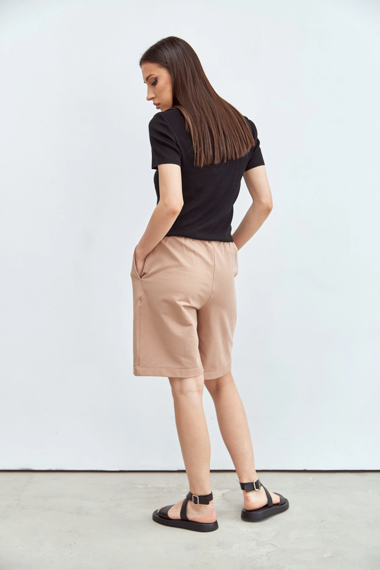 W-231-P-22-0081 шорты спортивные the hills 