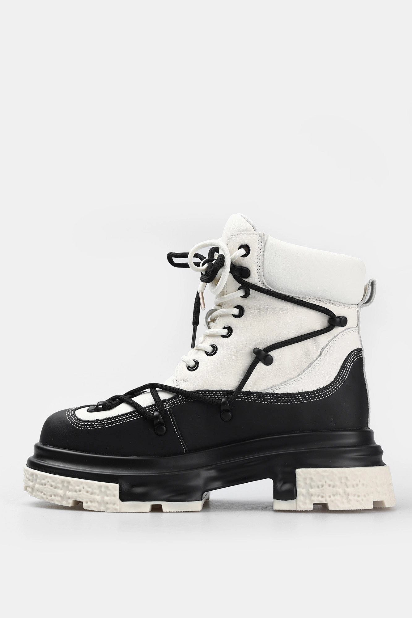 MC15822-WL/8 нат.кожа Ботинки жен кожа рис. Ботинки Marc Cony Белый