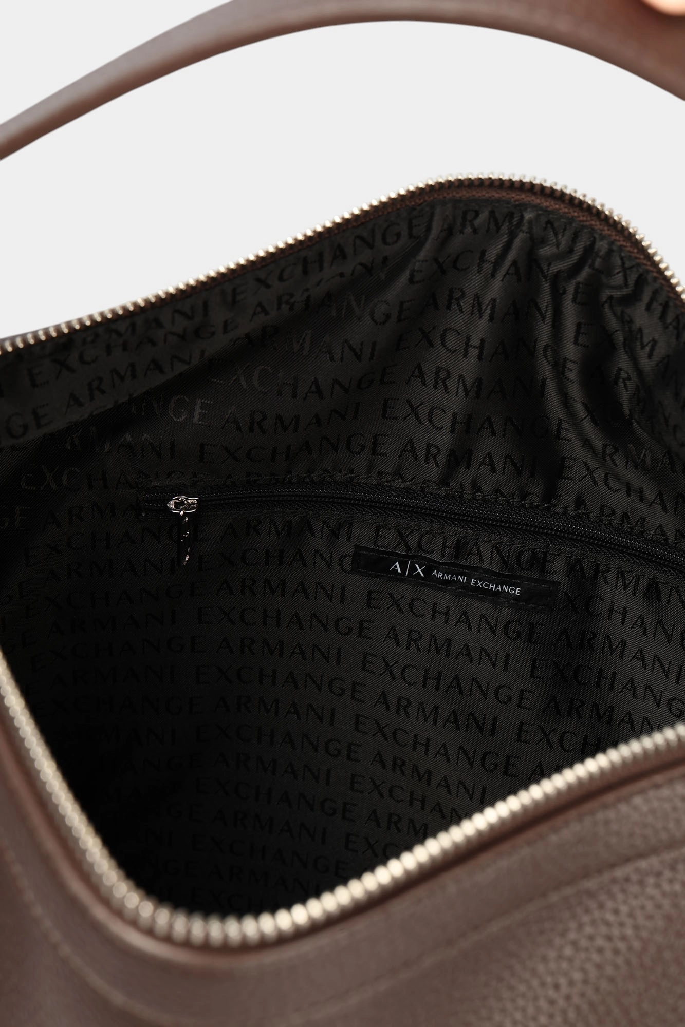 XW000916_AF11902 Сумка Armani Exchange Коричневый