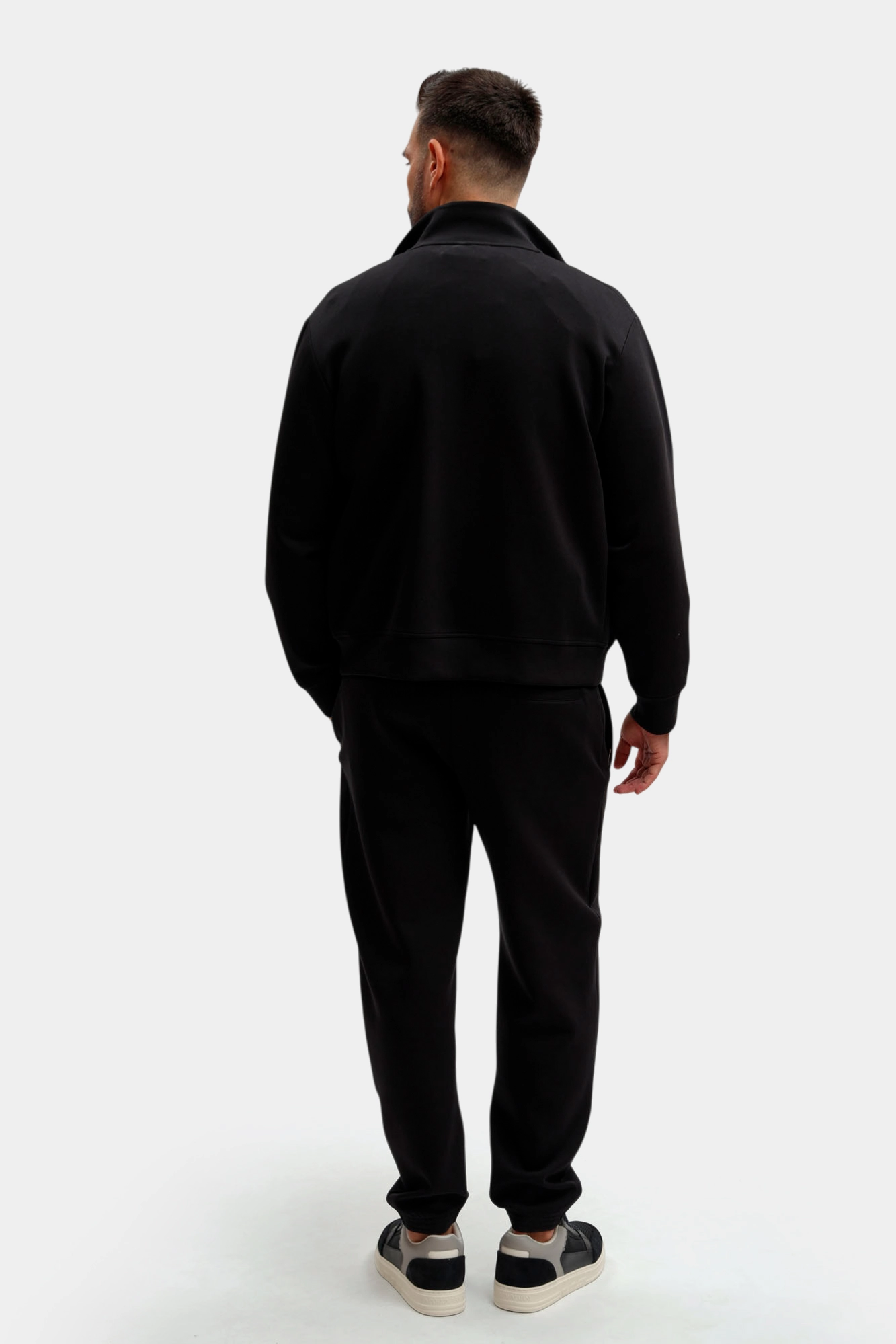 EM004542_AF10013 Брюки спортивные Emporio Armani Черный