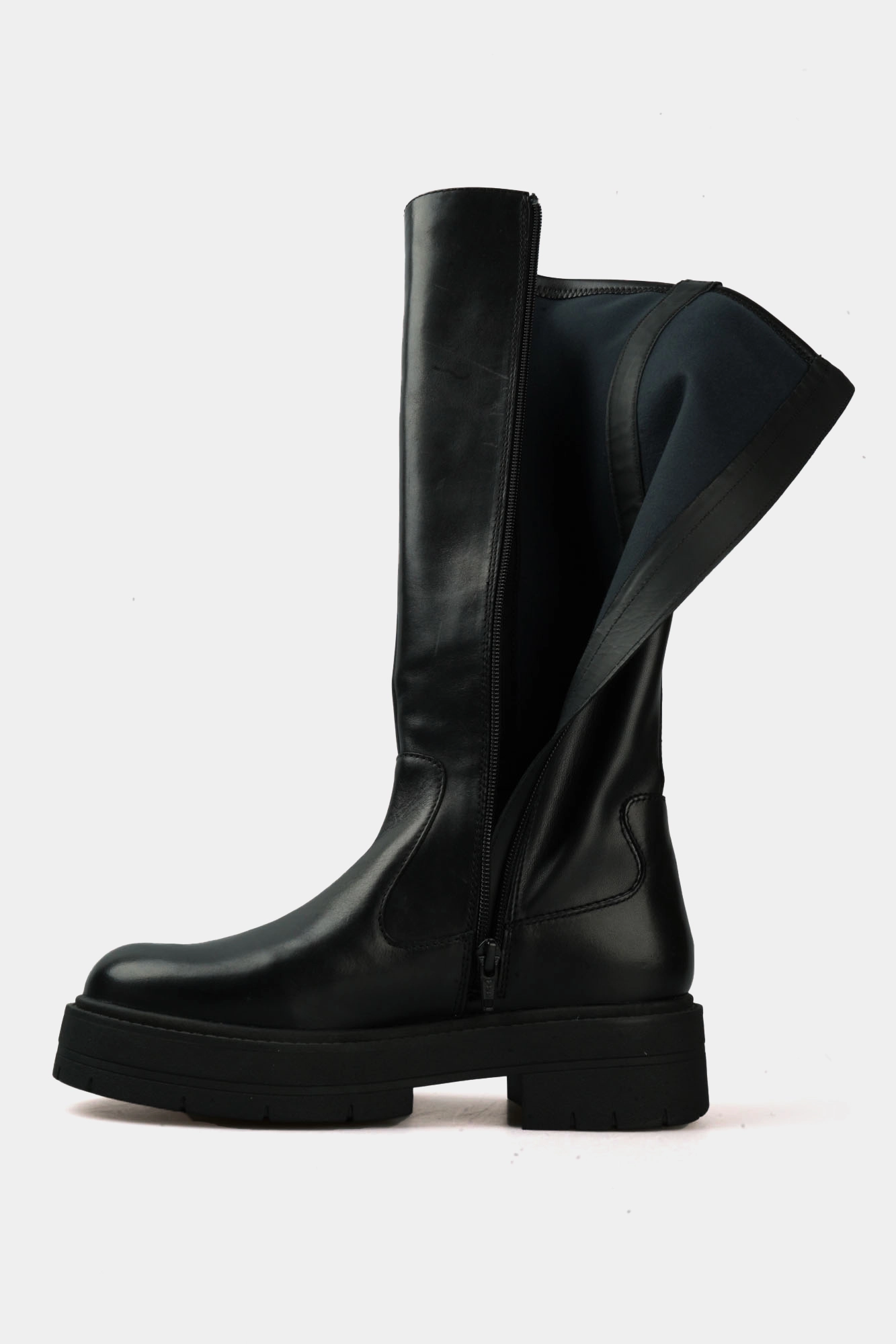 D36VDF043BC Сапоги Geox Черный