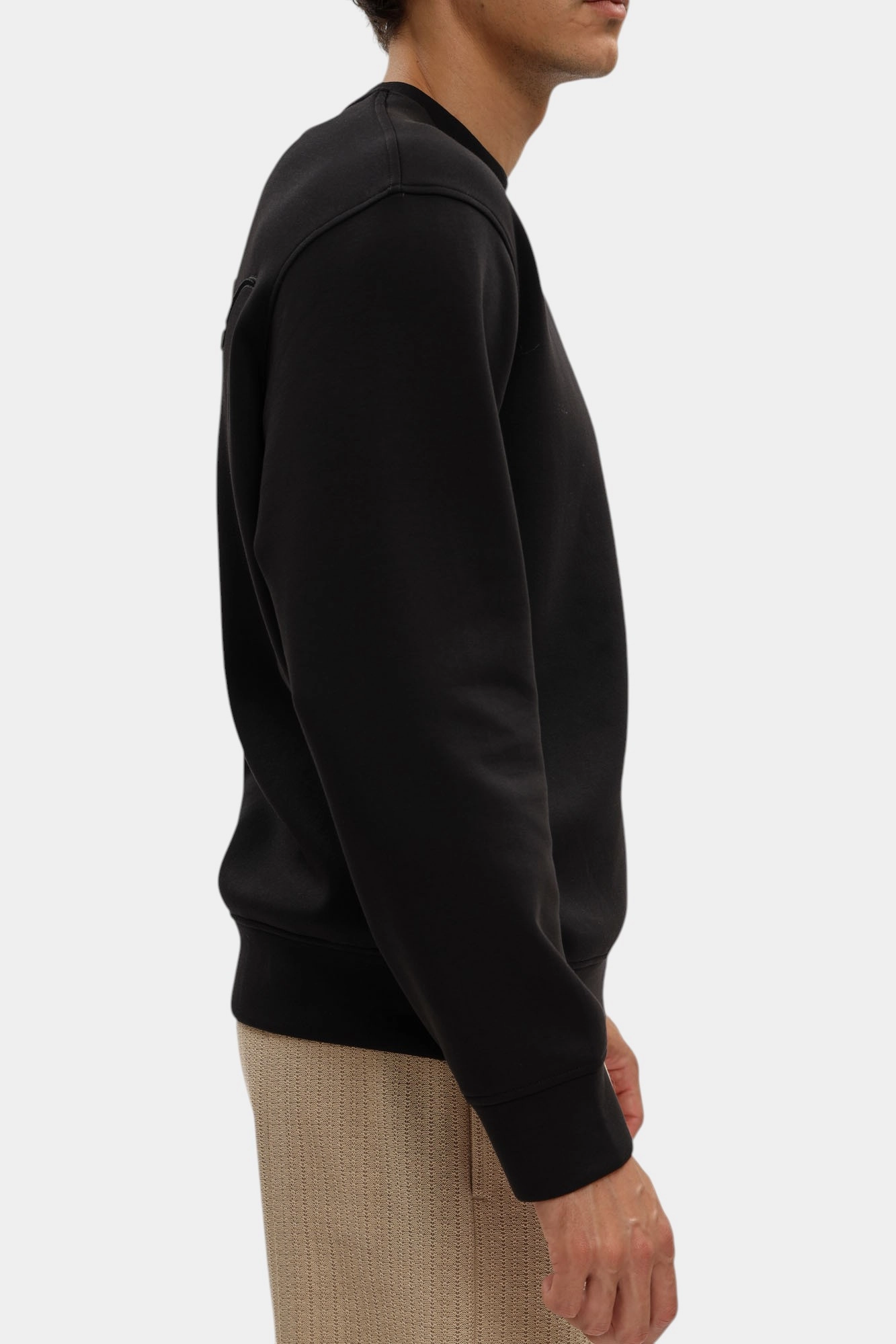 EM002906_ AF10013 Джемпер Emporio Armani Черный