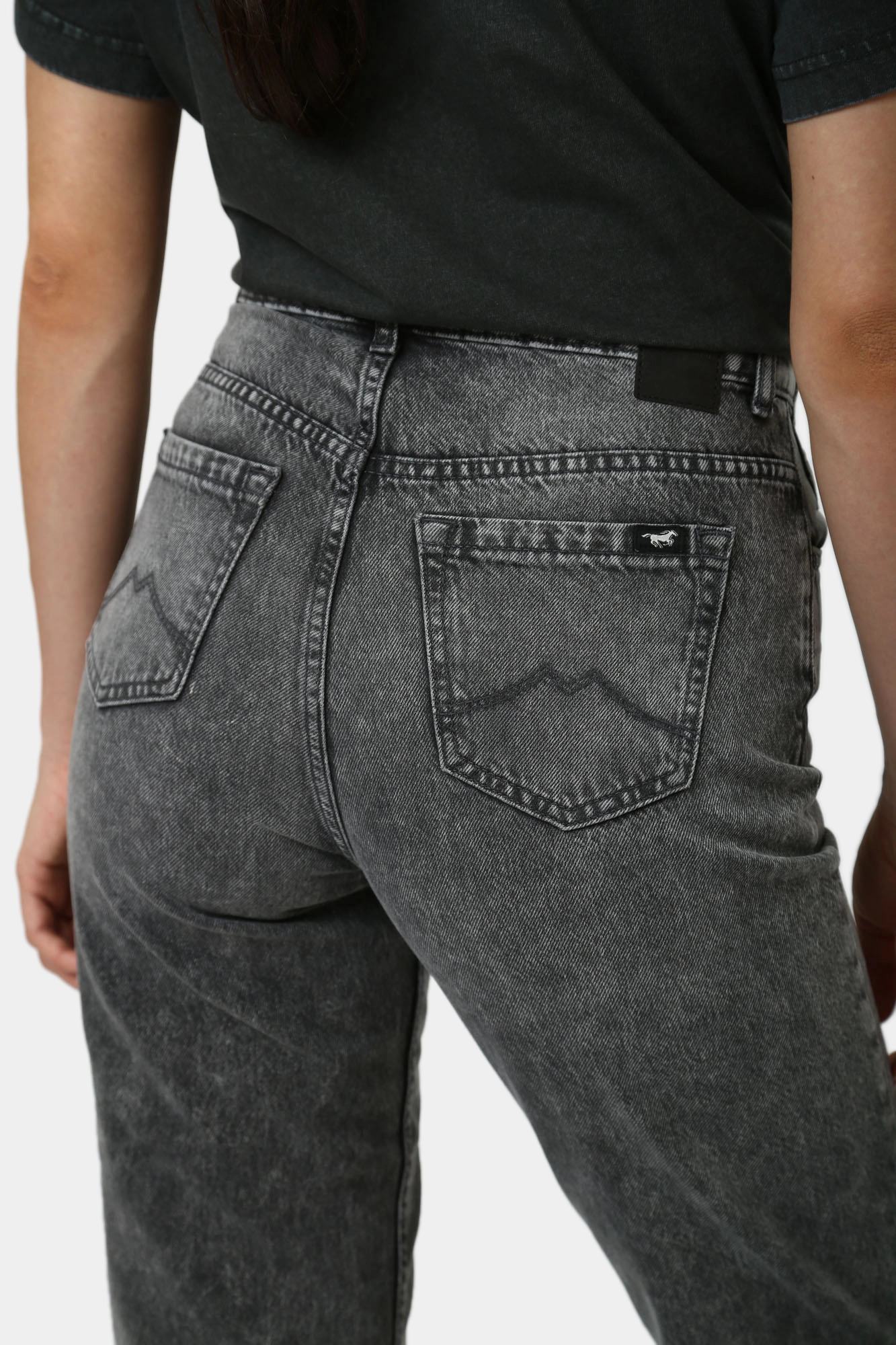 1015572-4000 джинсы mustang