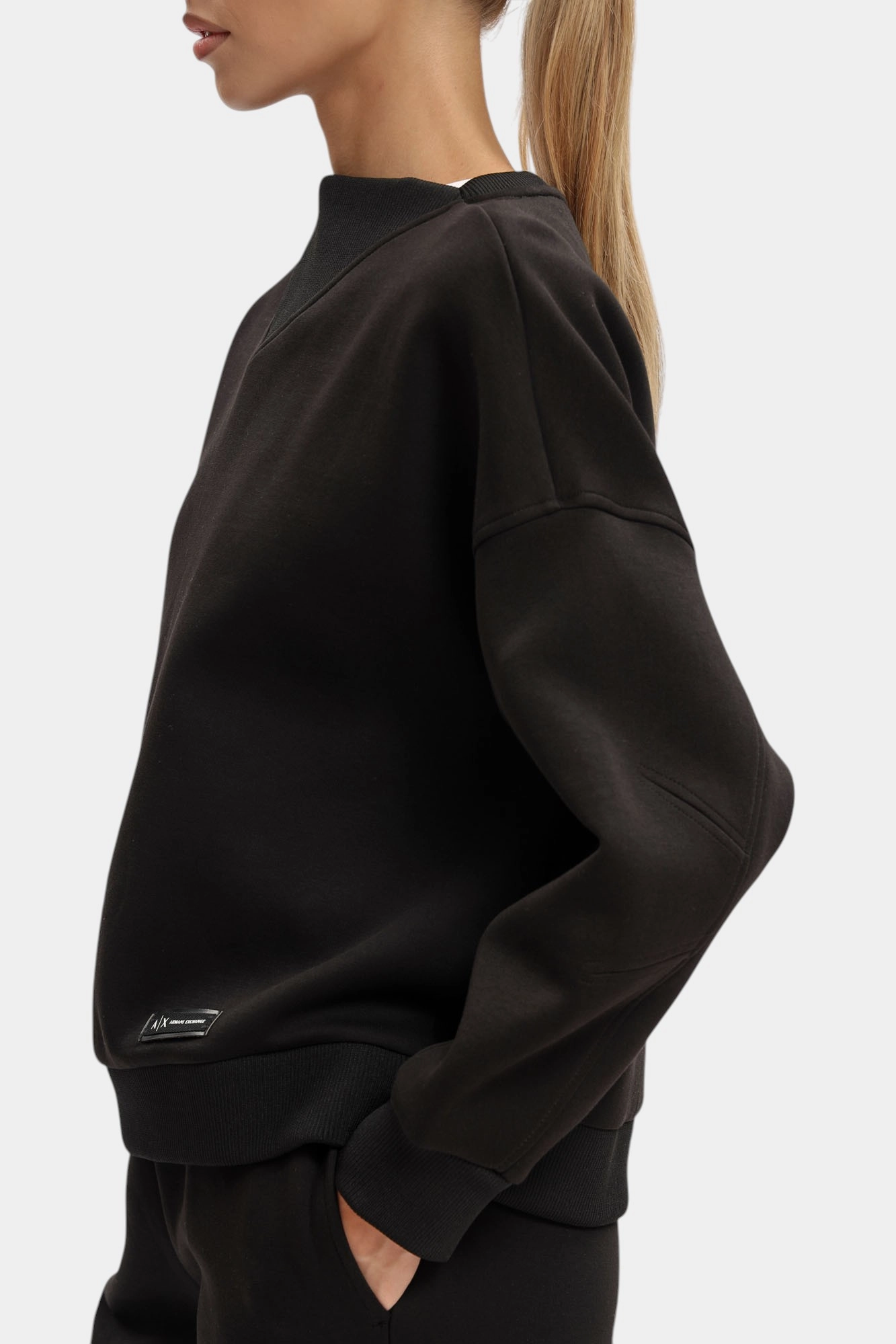 XW000744_AF16134 свитшот armani exchange 