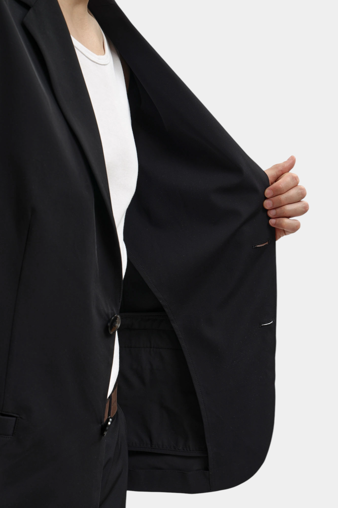 8NZG49_ZNYZZ_1200 Пиджак Armani Exchange Черный