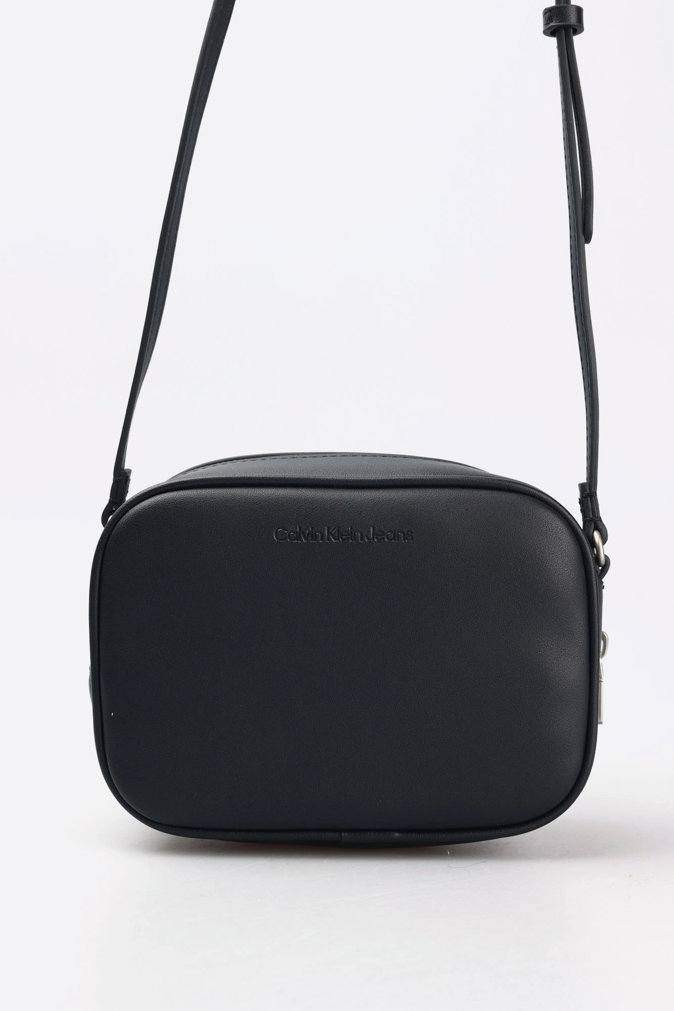 K60K610275_0GX Сумка Calvin Klein Jeans Черный
