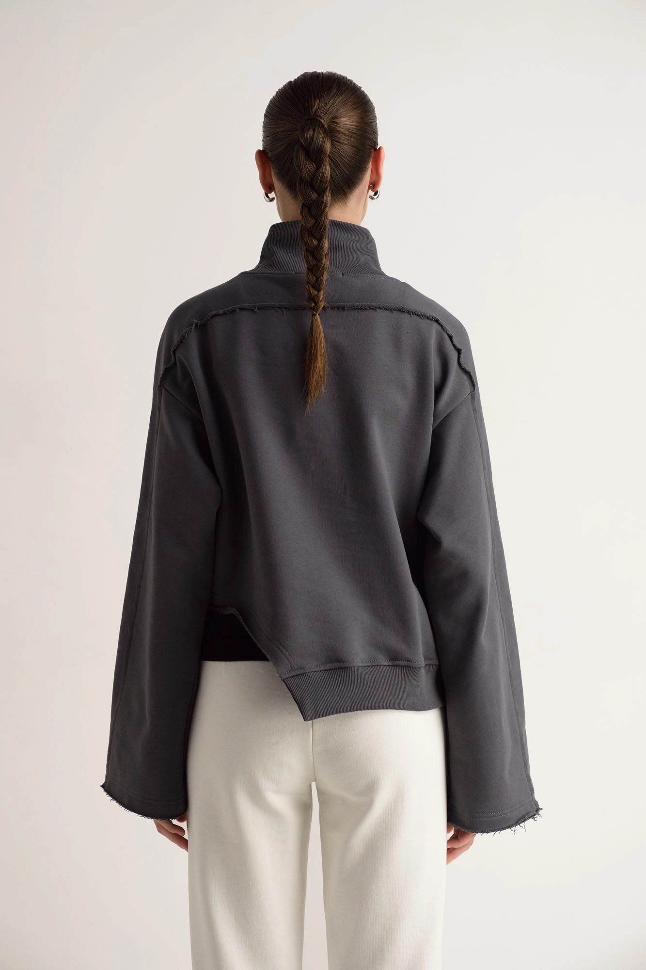 W-242-P-43-0006 свитшот the hills