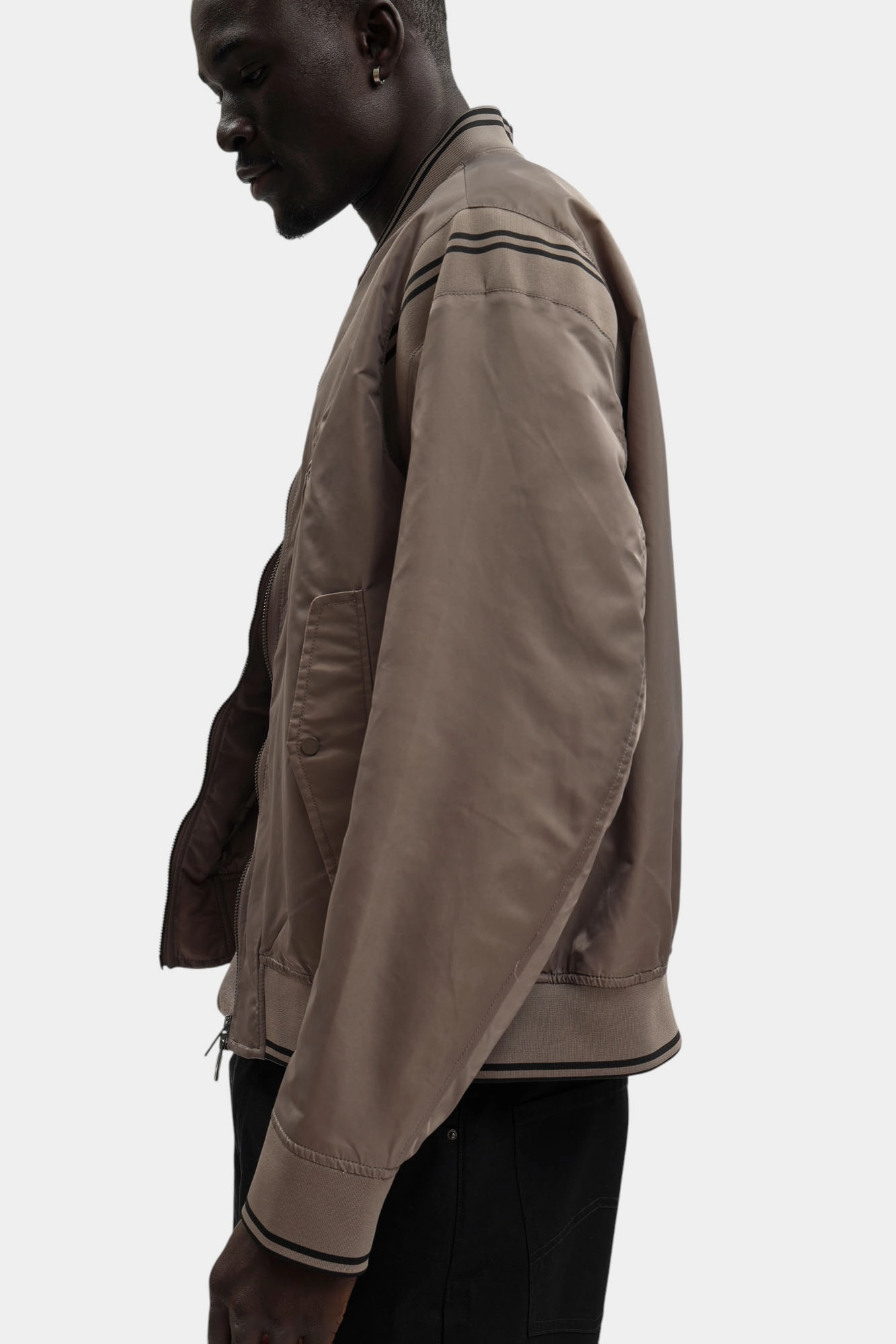 XM002017_AF19828 Бомбер Armani Exchange Коричневый