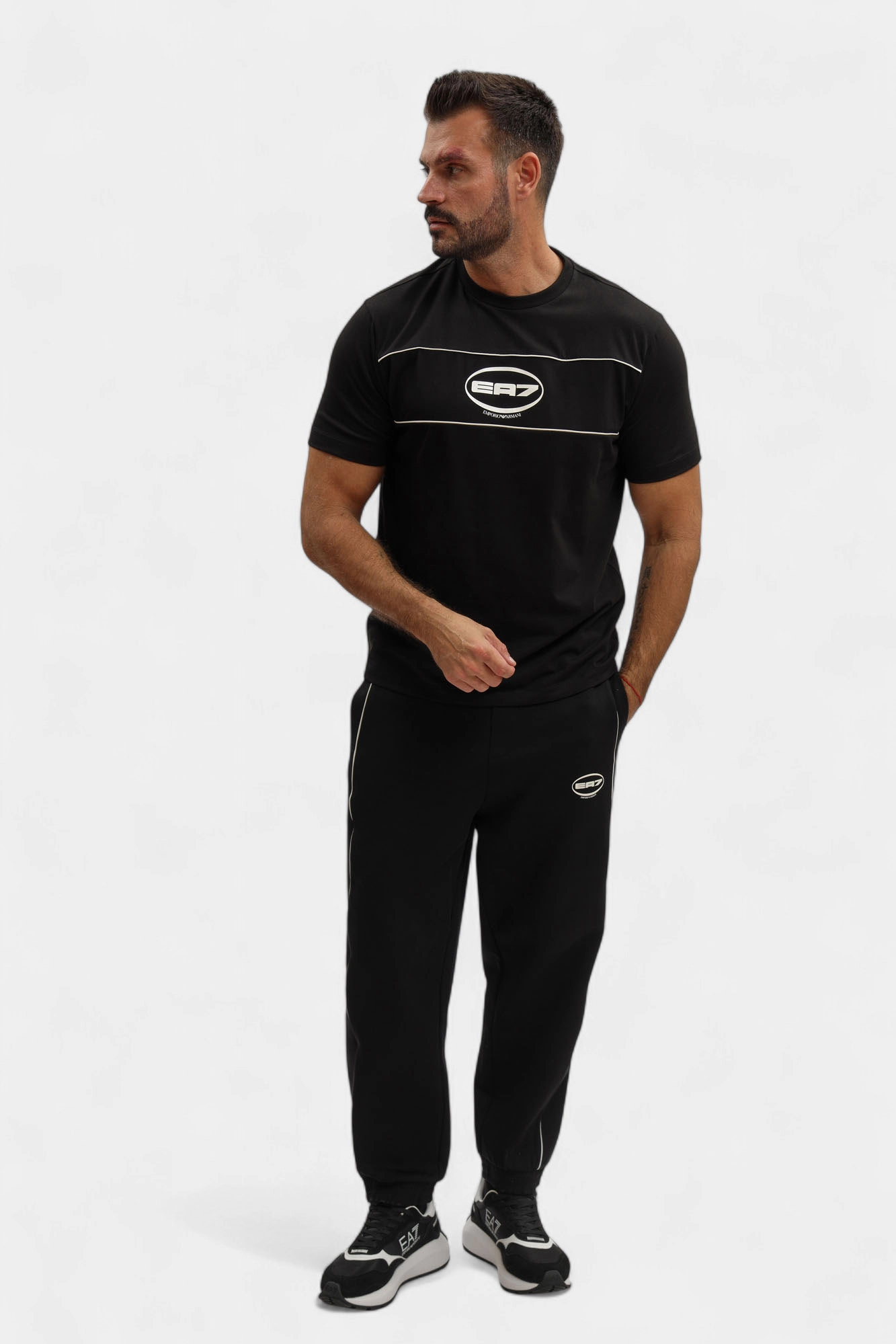 7M000984_AF16548 Футболка EA7 Черный