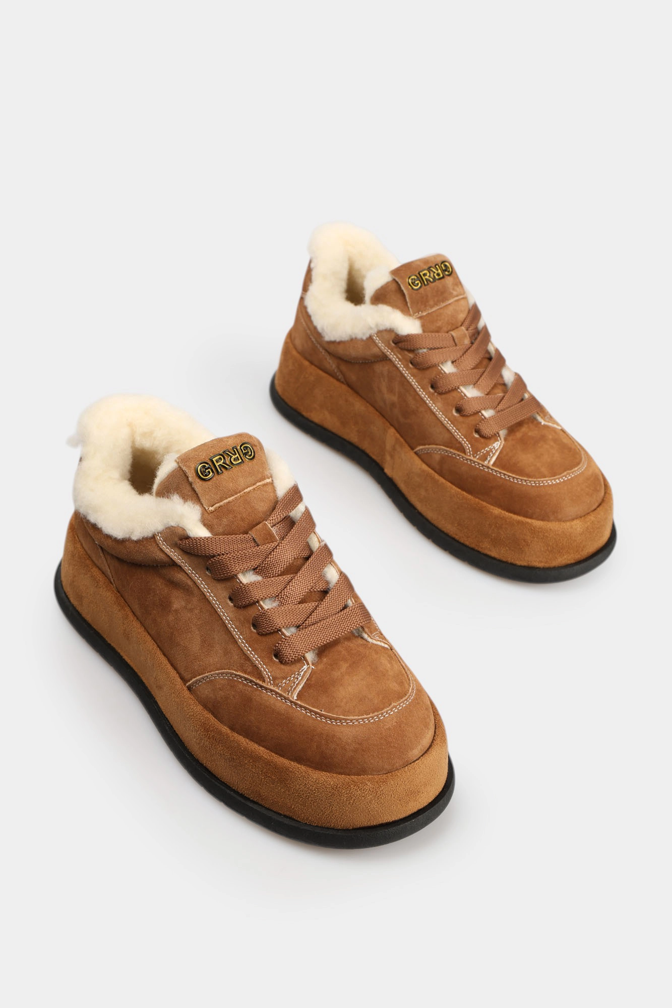 S8-89106-5 Кроссовки Graciana Коричневый