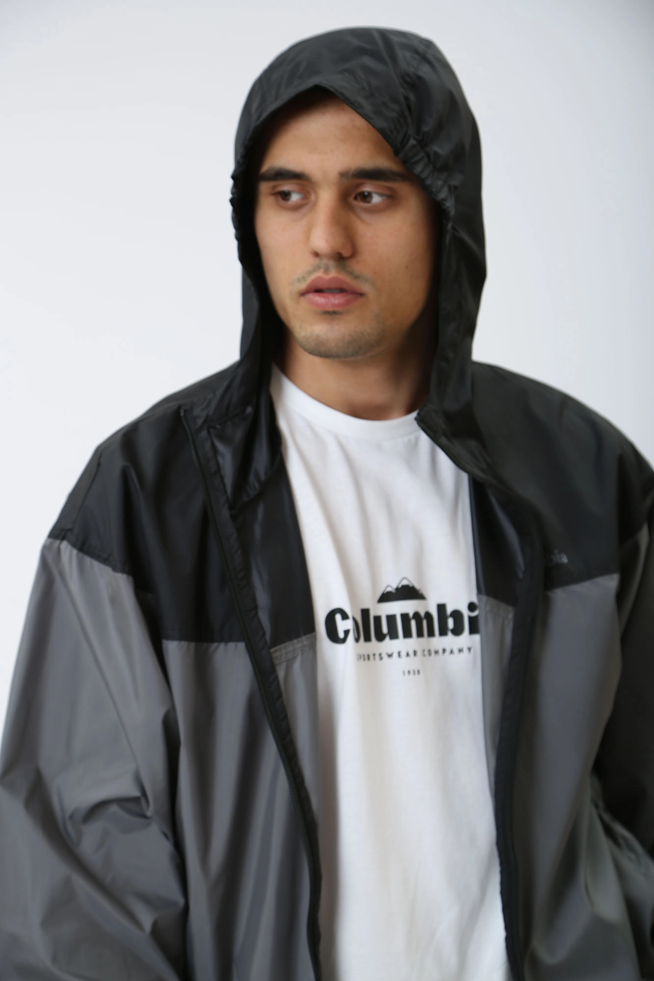 1988711 Ветровка Columbia Серый