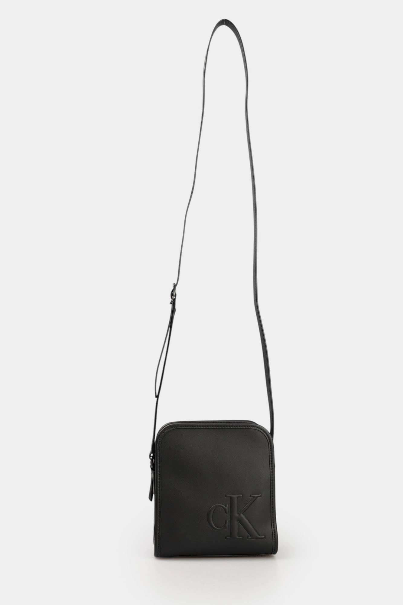 LV04G3157G Сумка Calvin Klein Jeans Черный