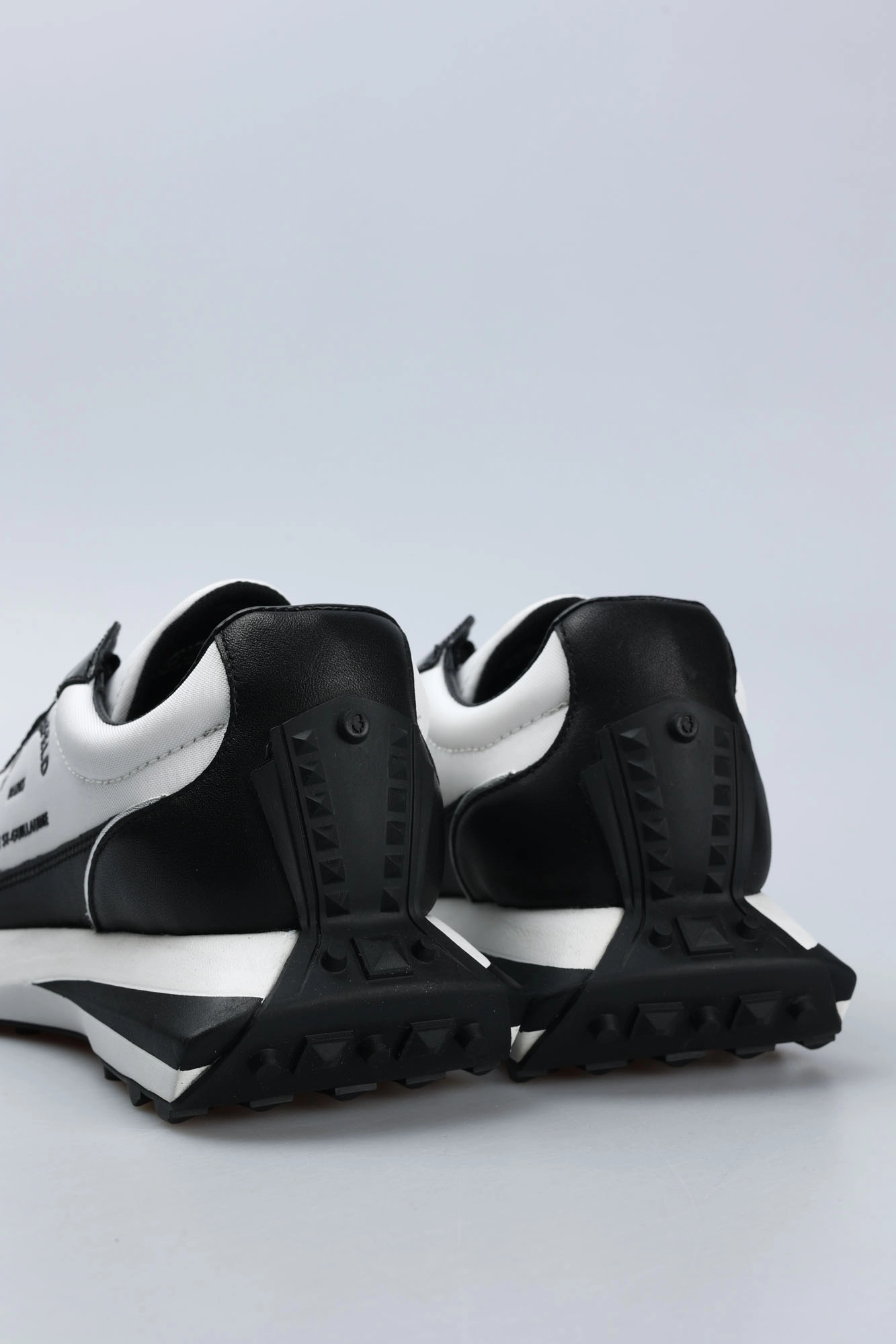 KL62938 Кроссовки Karl Lagerfeld Черный