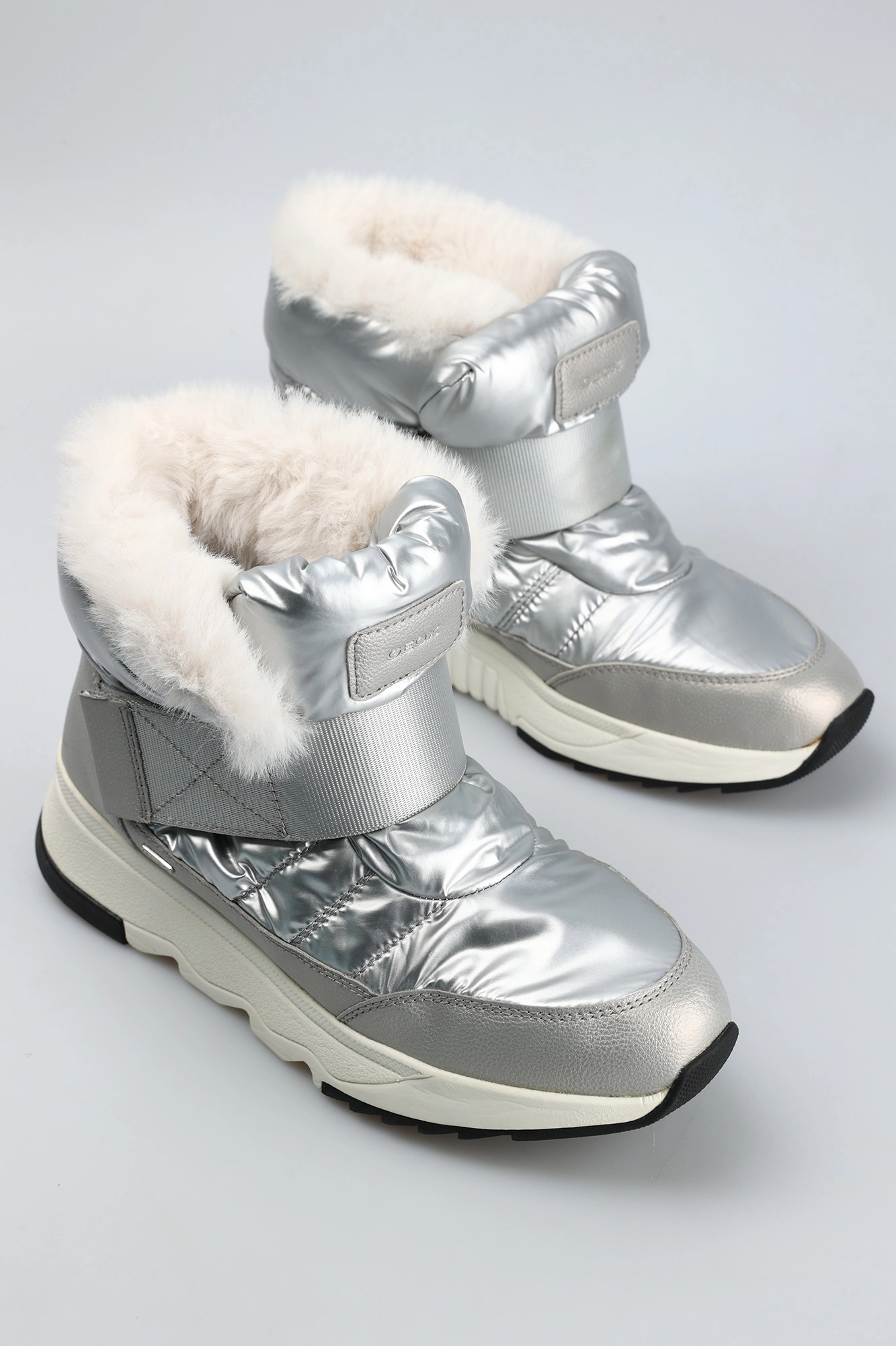 D26HXA0FU54C0 Ботинки Geox Серебряный