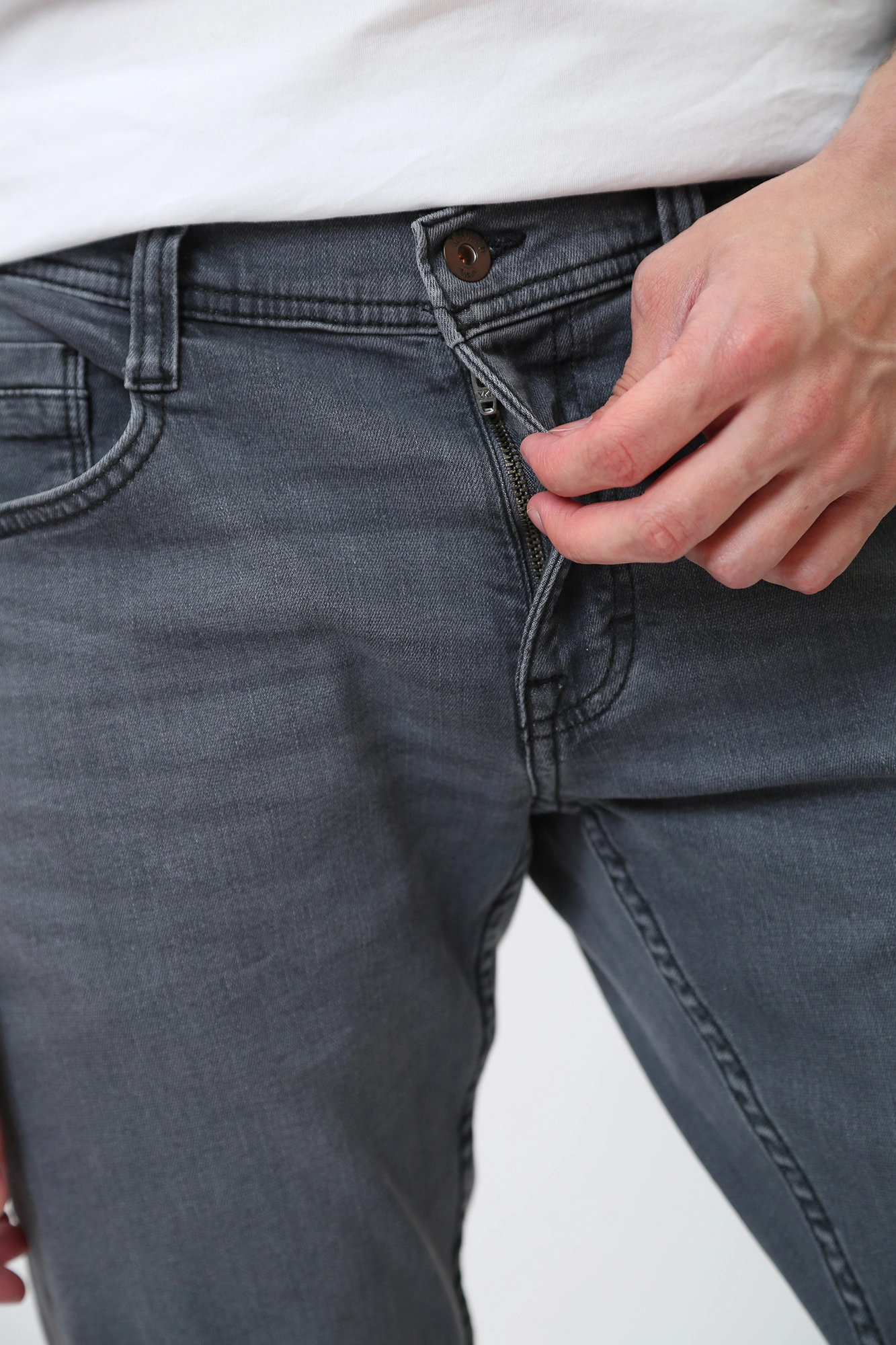 1012948-4000 Джинсы Oregon Tapered Mustang Серый