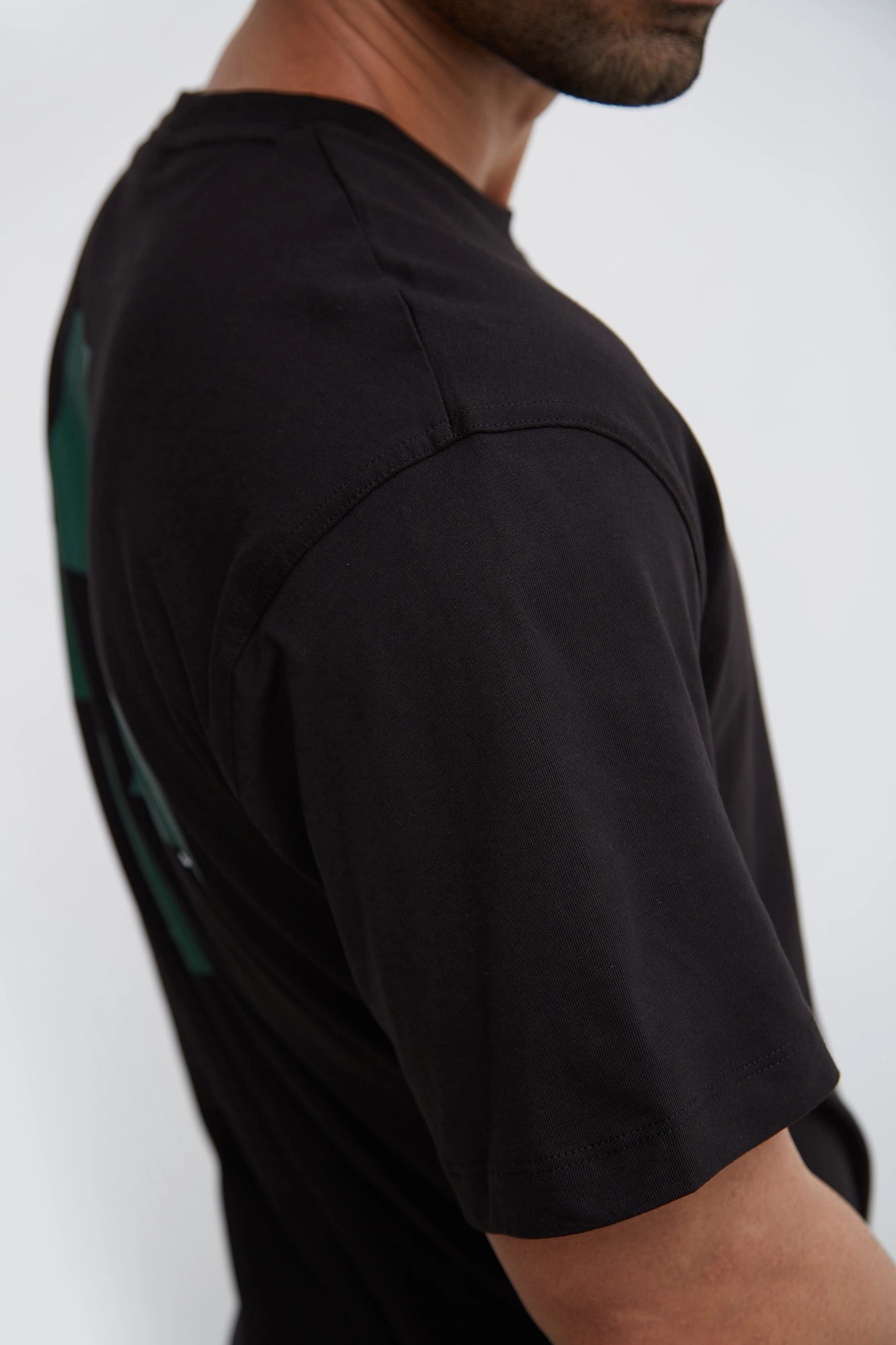 VM-231-22-028 Футболка Van Mich Черный