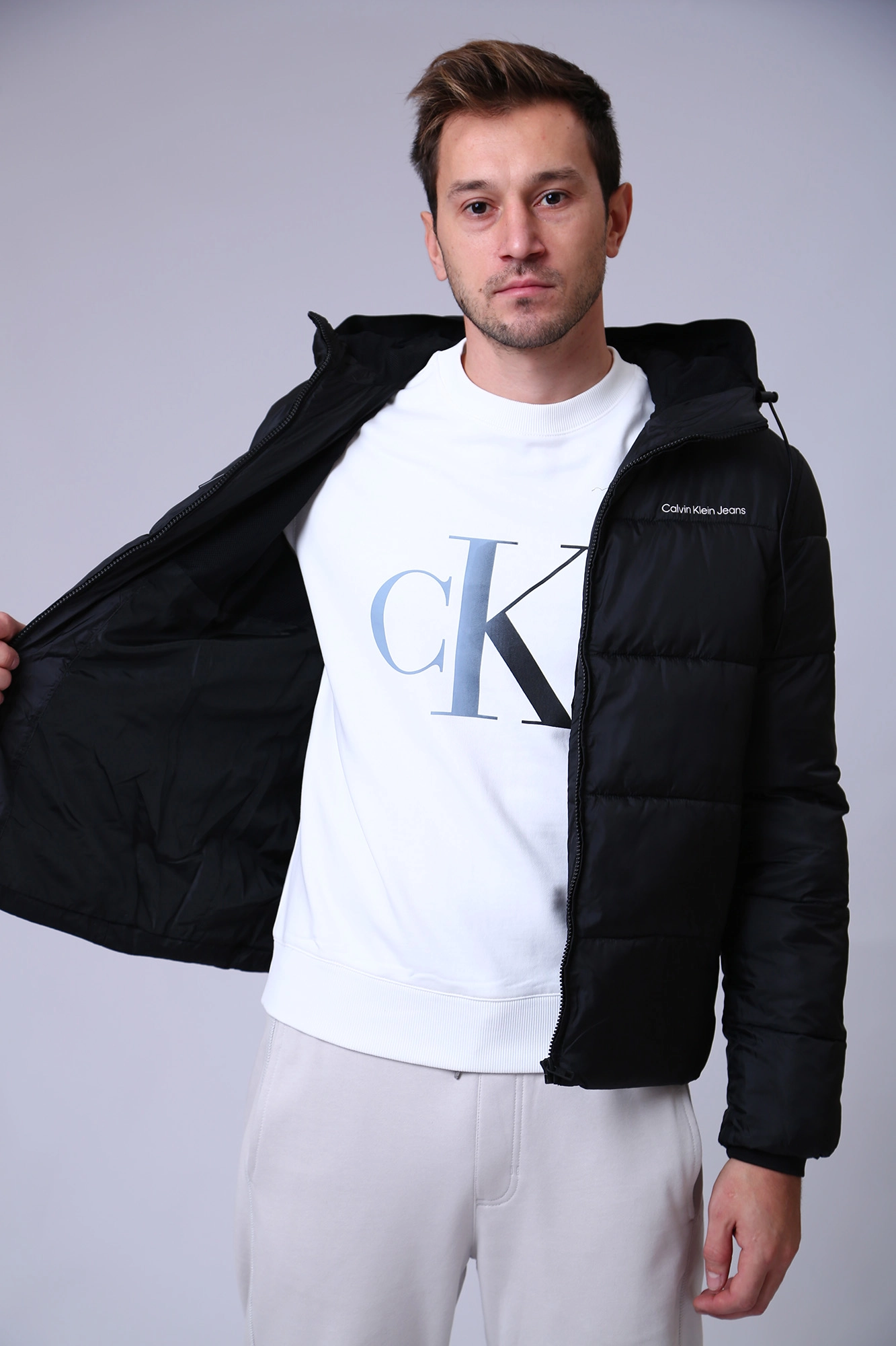 J30J320922 Куртка пуховая Calvin Klein Jeans Черный