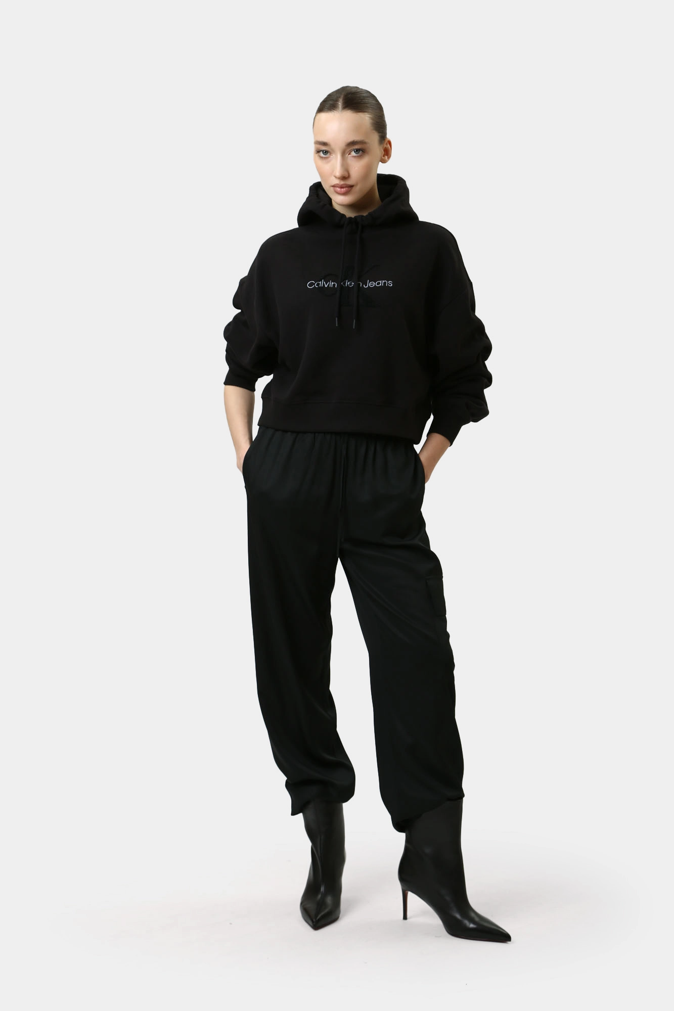 J20J224273 брюки calvin klein jeans 