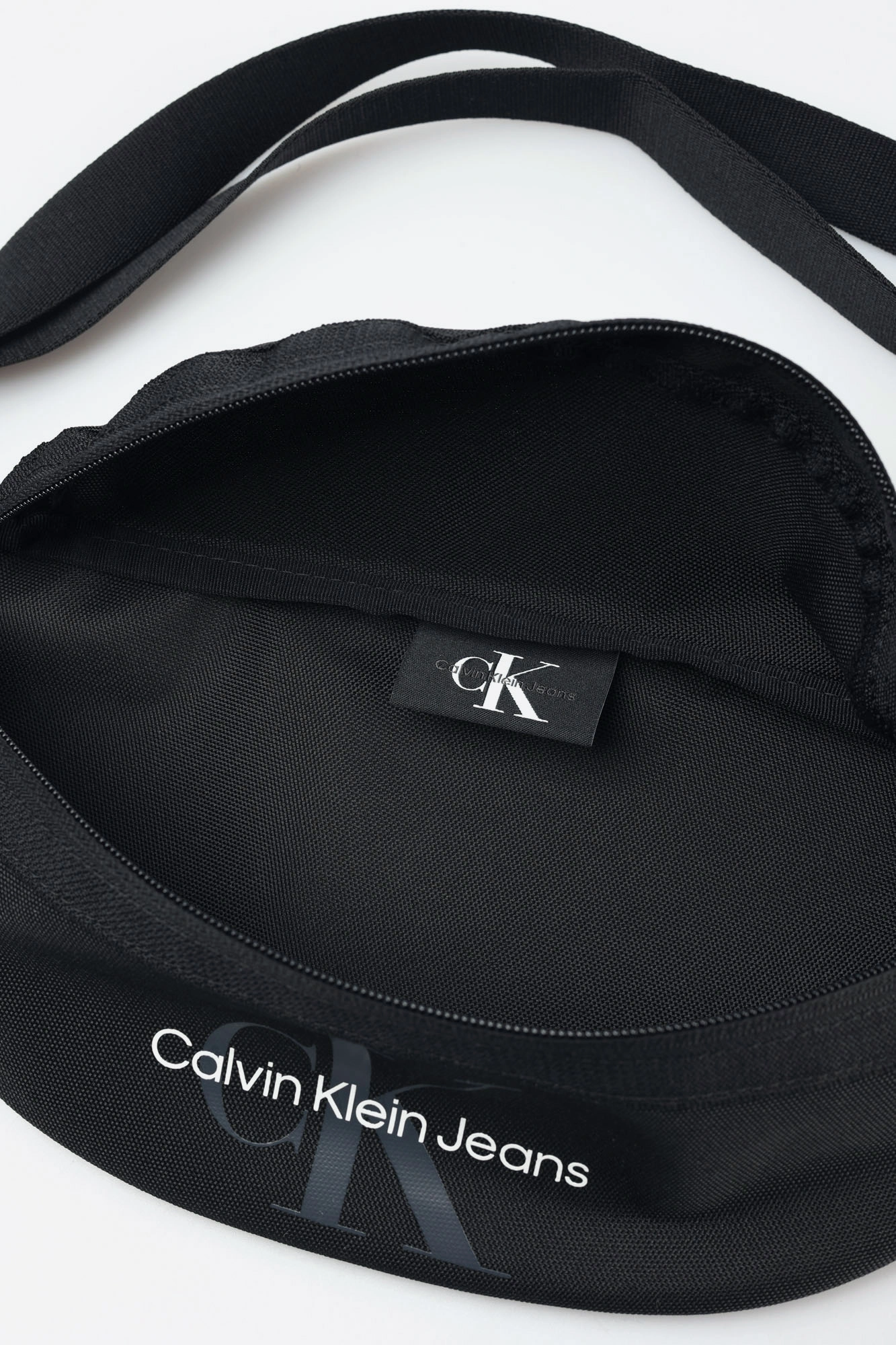 K50K511096_BDS Сумка на пояс Calvin Klein Jeans Черный