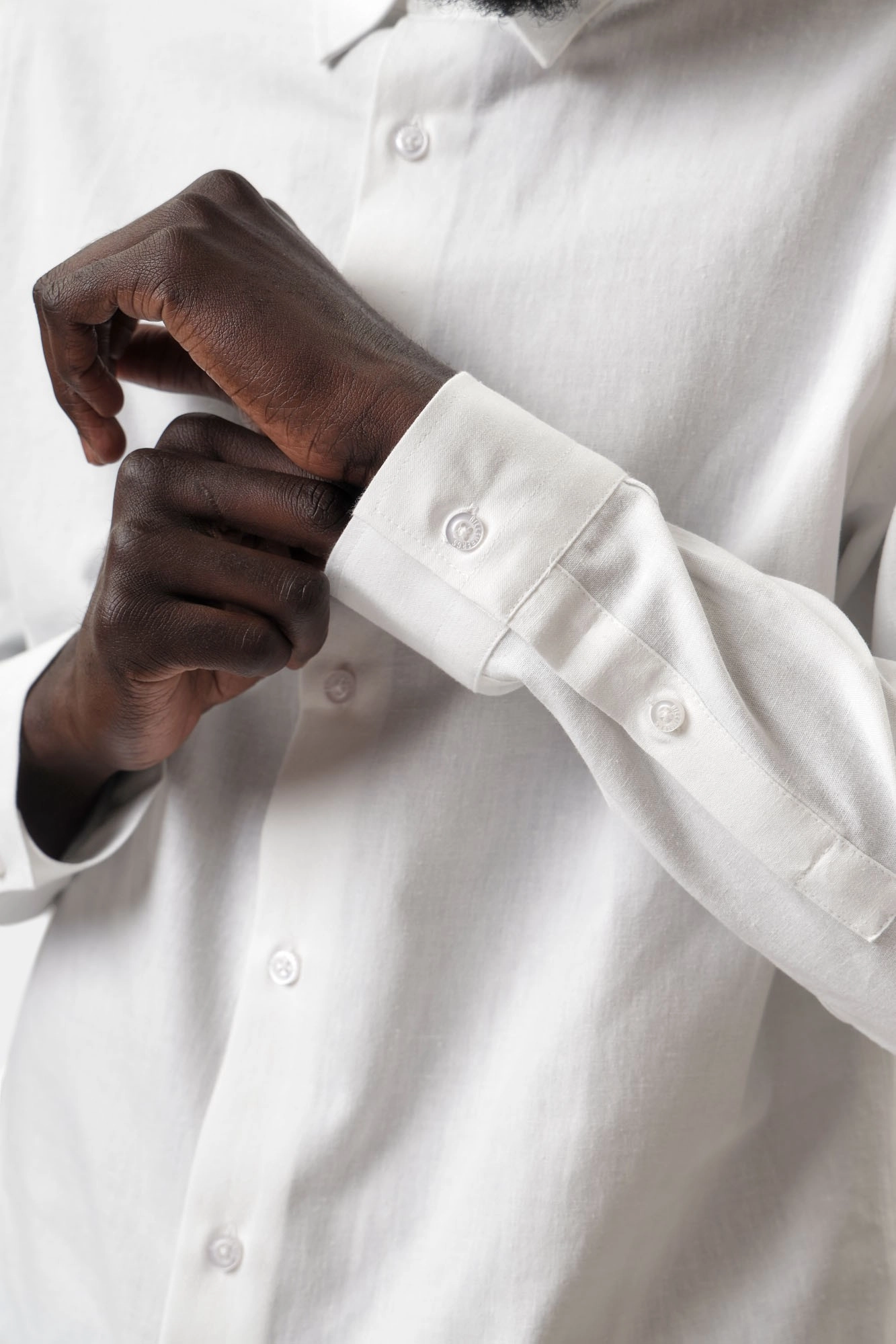 BMS0785L Сорочка льняная д/р Bikkembergs Белый