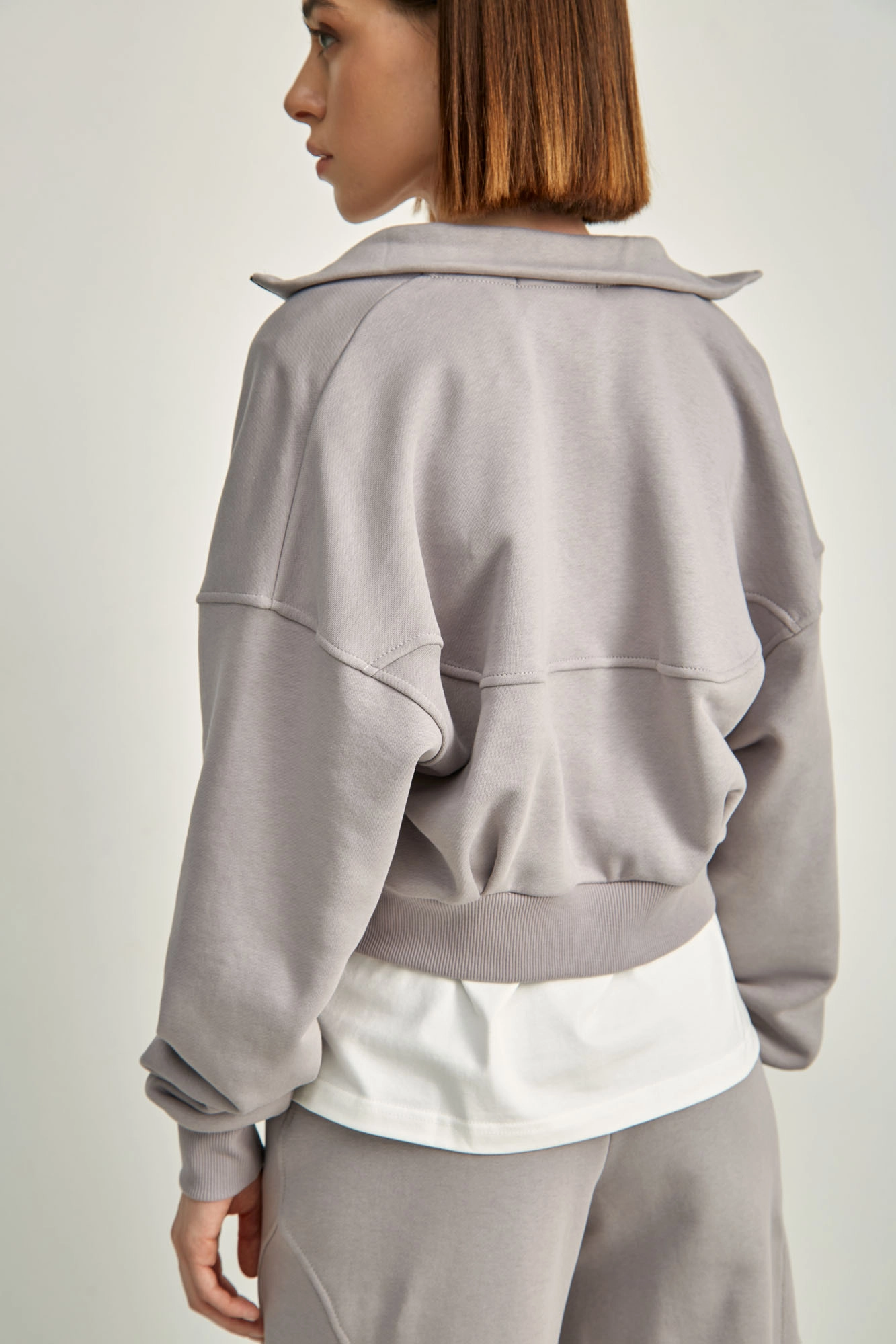 W-241-P-11-0091 тректоп the hills