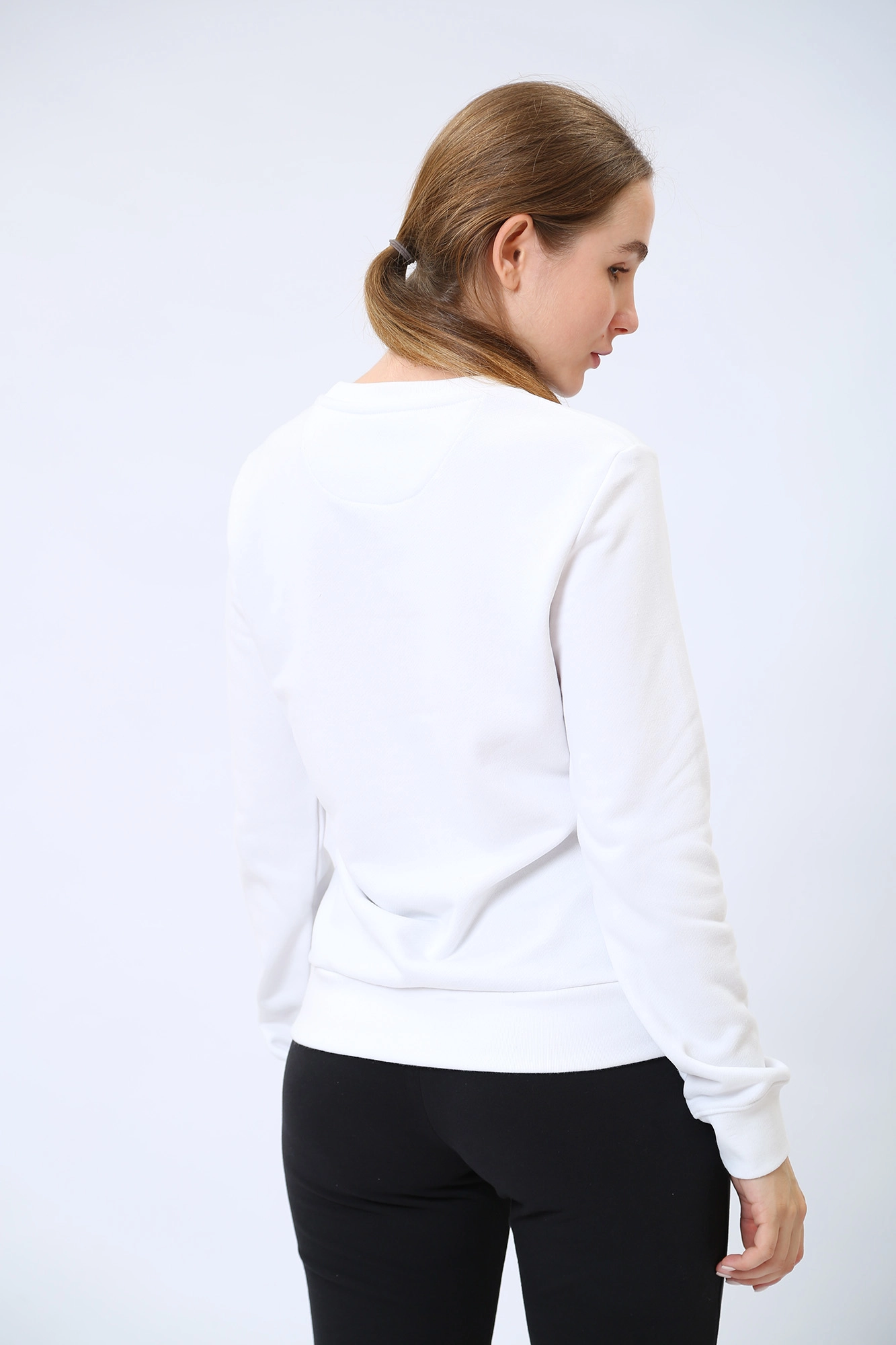 3RTM45_TJKTZ свитшот ea7 