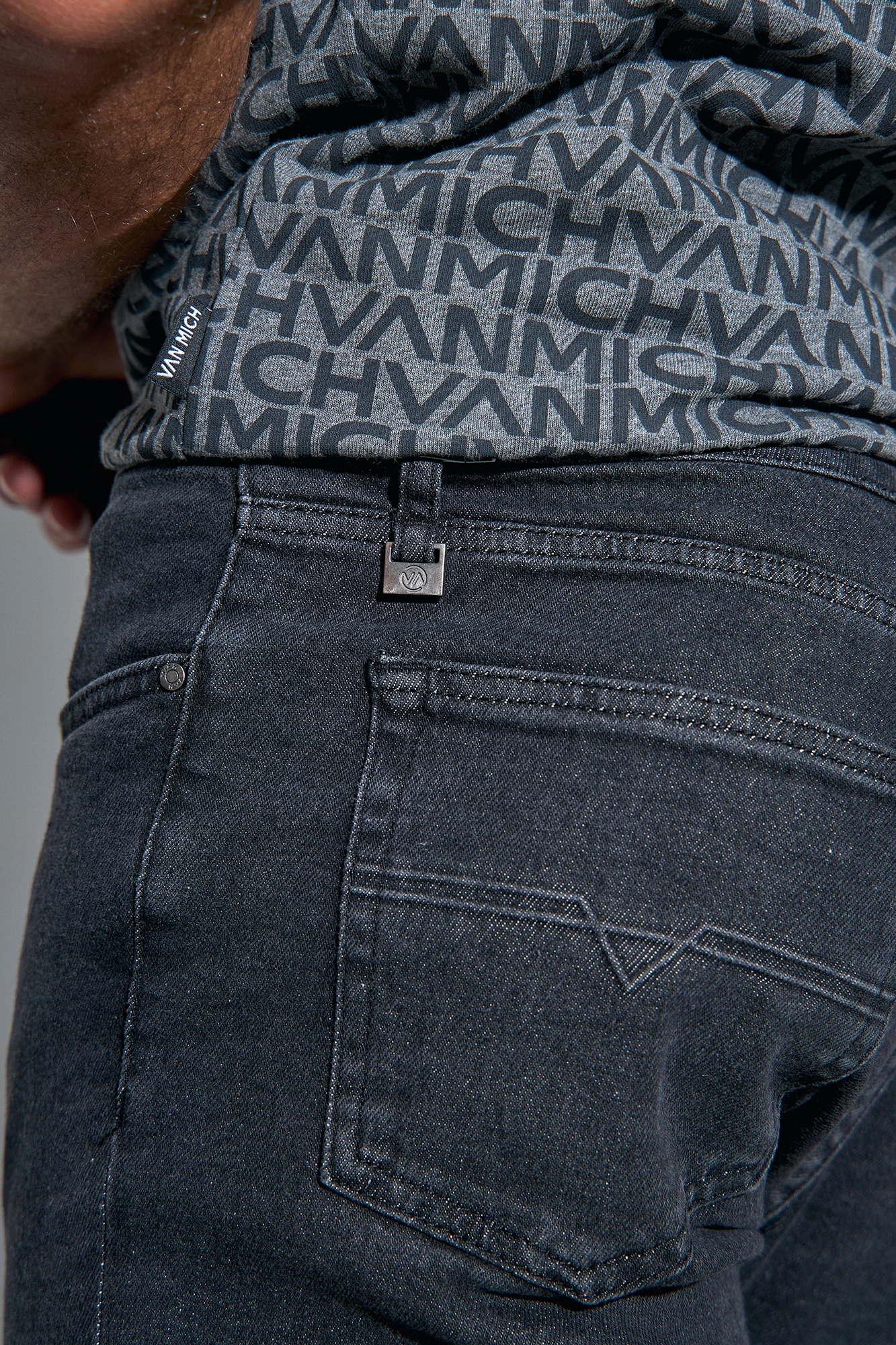 VM-232-33-013 Джинсы Slim Van Mich Черный