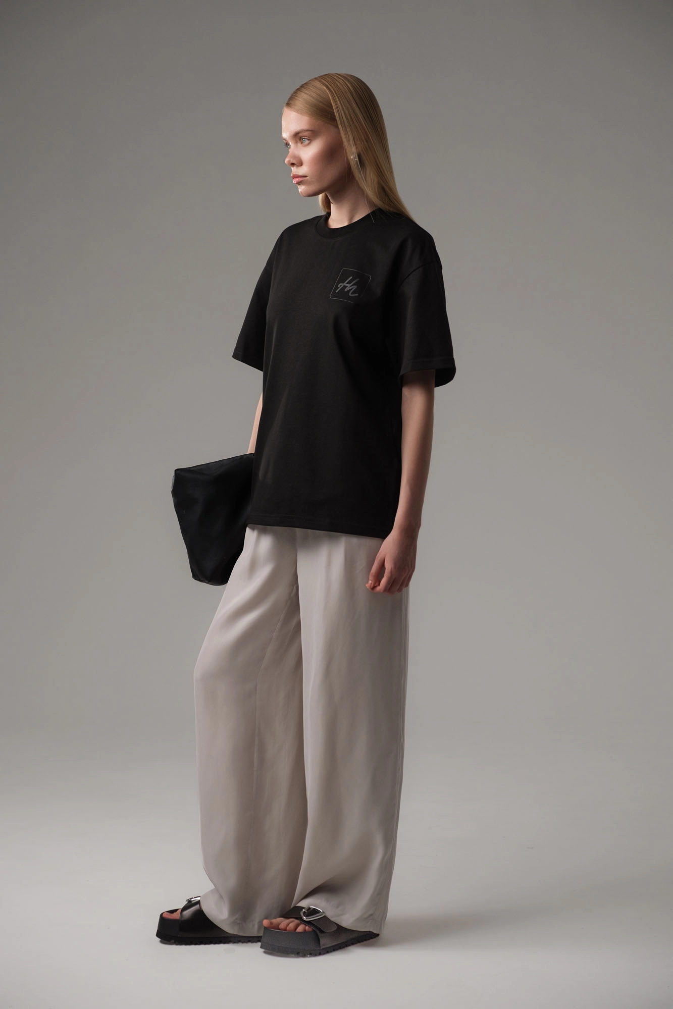 W-251-P-22-0164 футболка the hills 