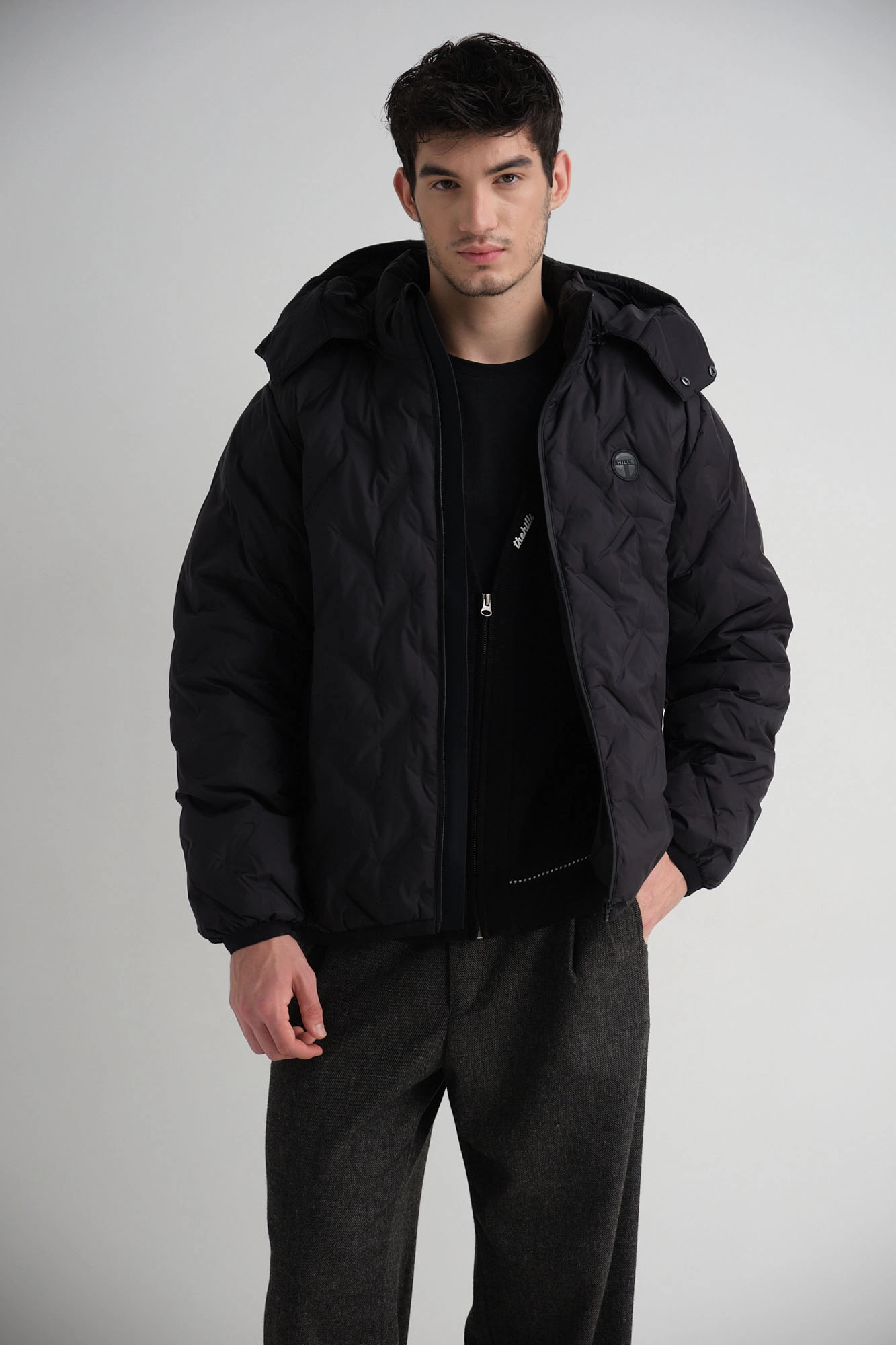 M-242-KT-34-0001 Куртка The Hills Черный