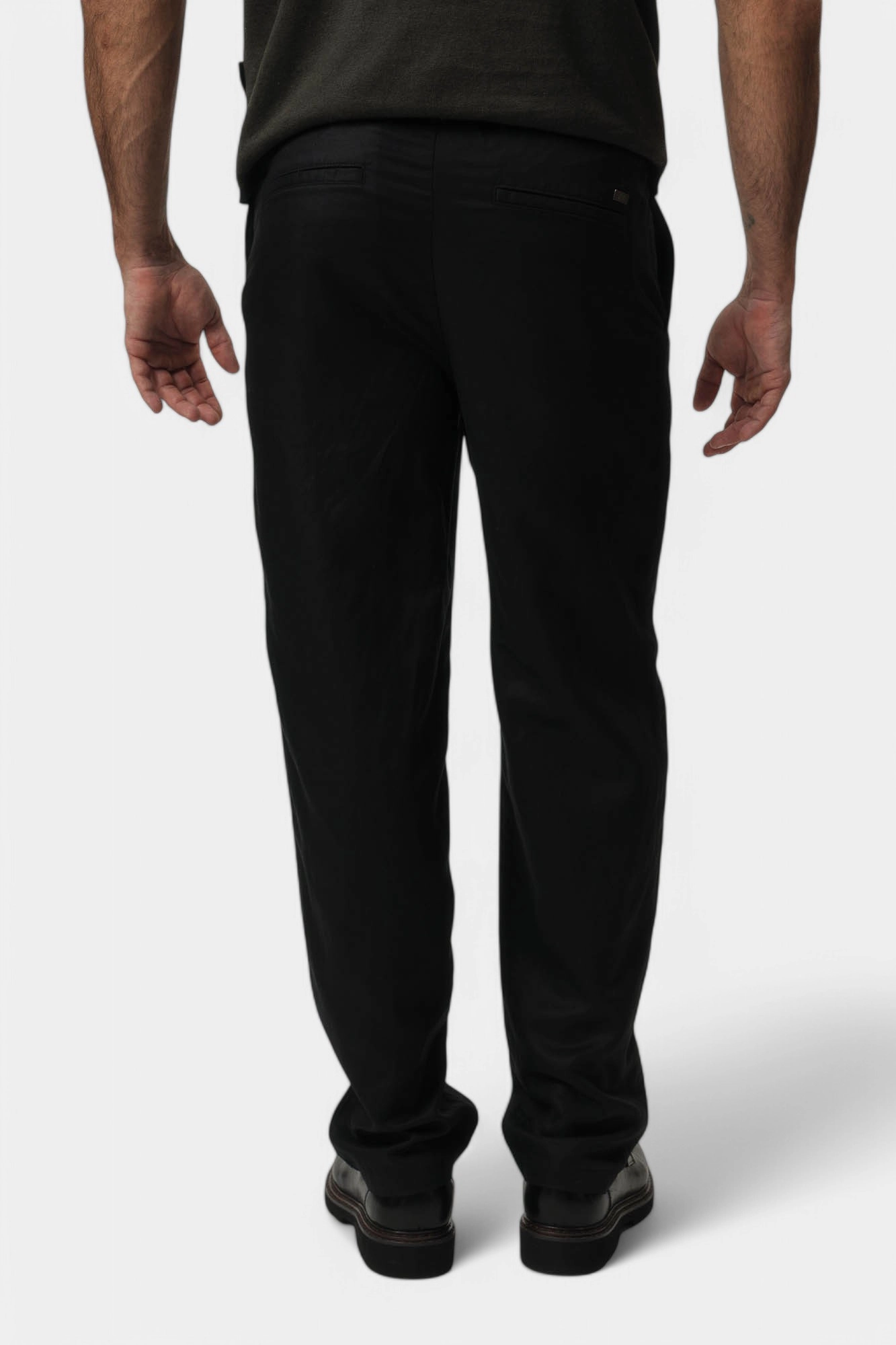 XM000655_AF13180 Брюки Armani Exchange Черный
