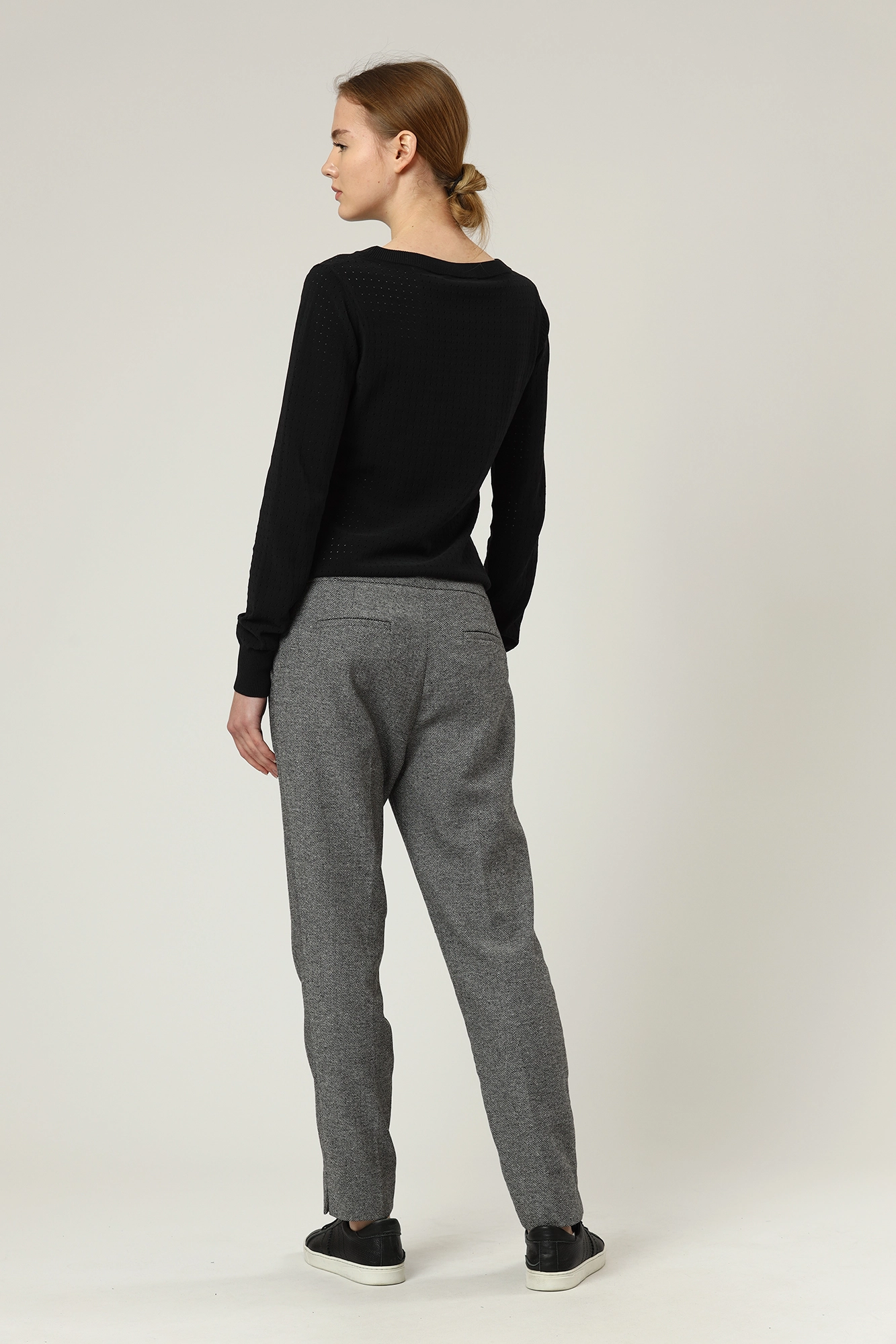 56P00208-1T004950_W755 брюки trussardi 