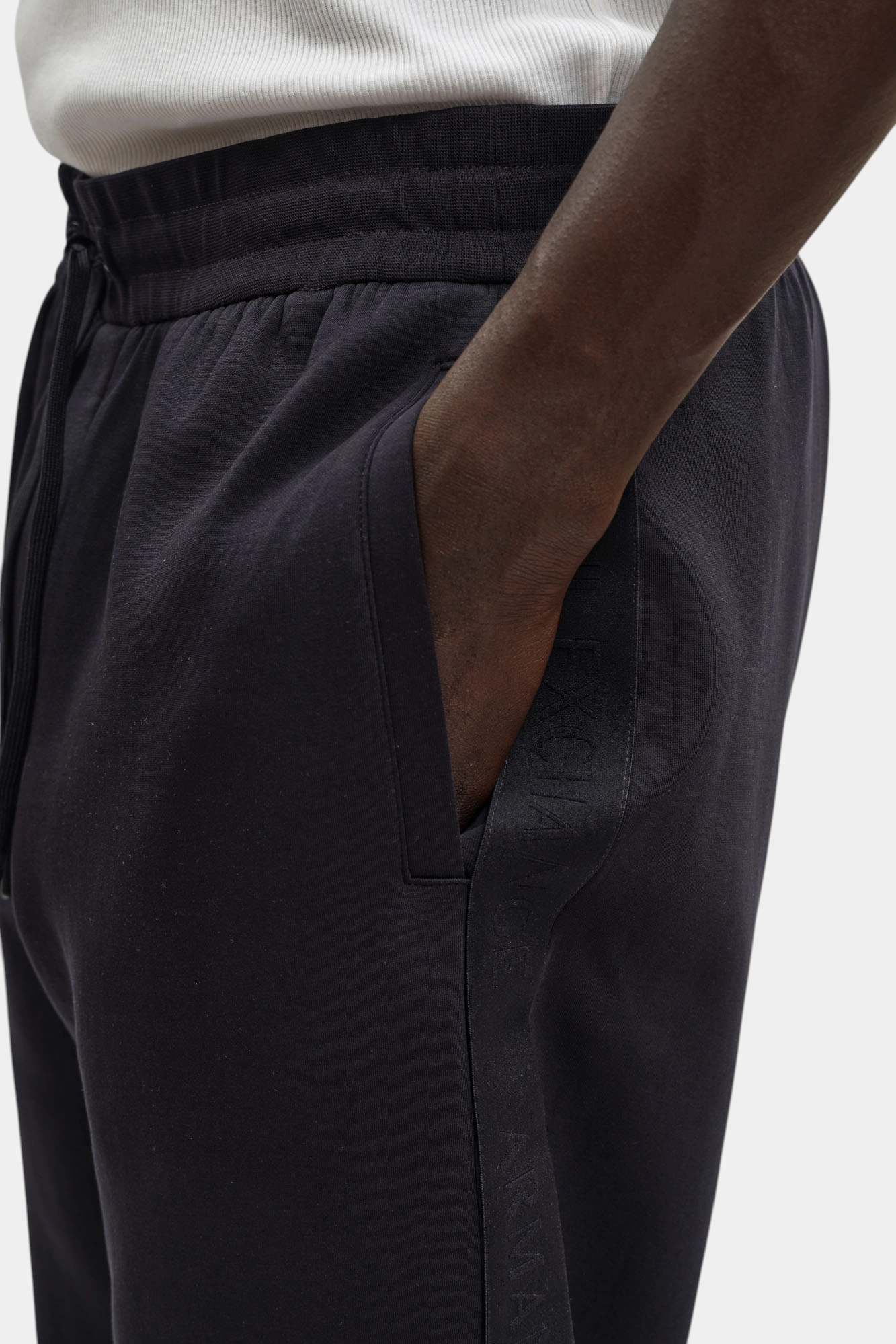 XM001301_AF10818 Брюки спортивные Armani Exchange Синий