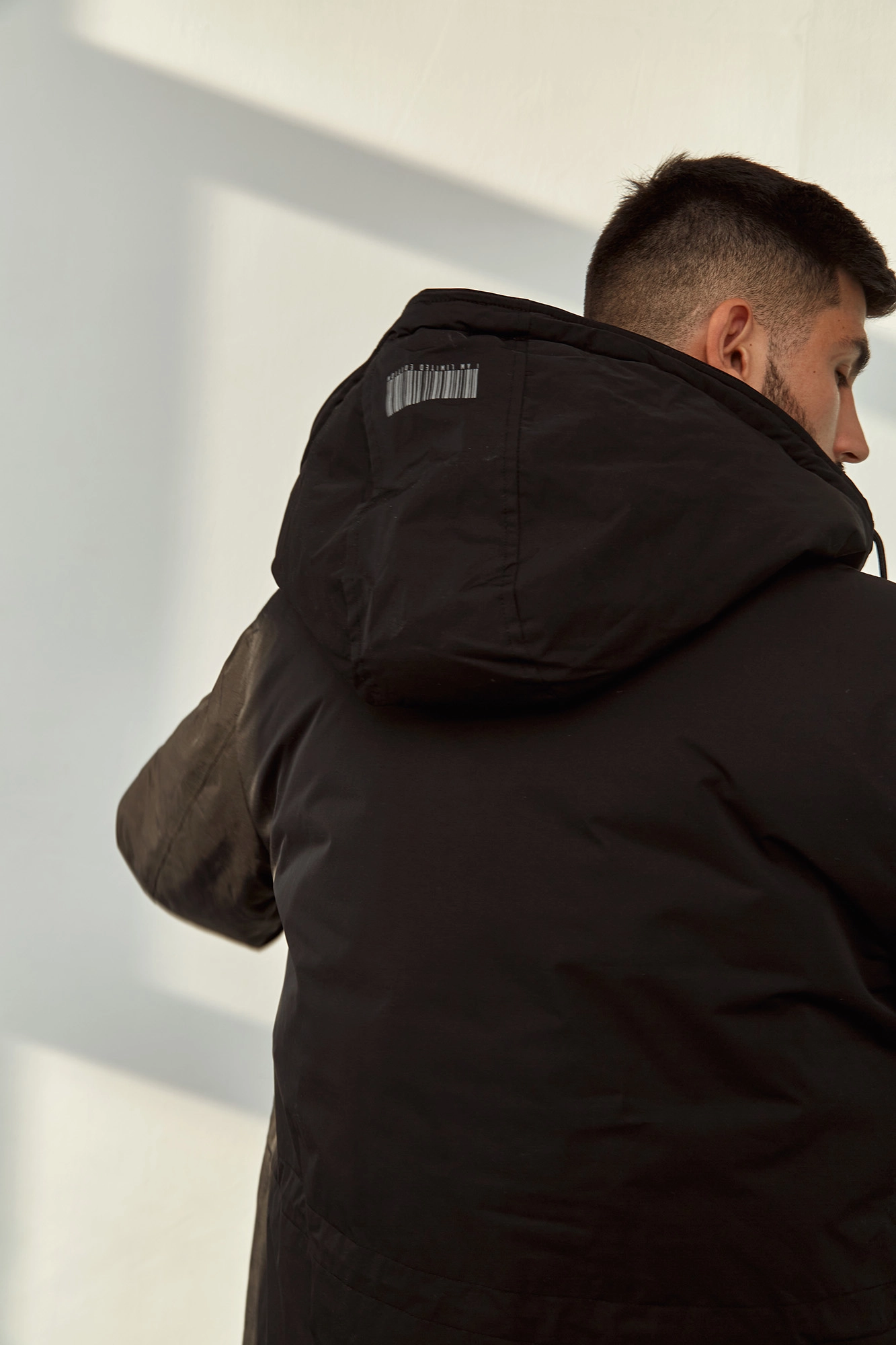 M222B5322517 Парка The Hills Черный