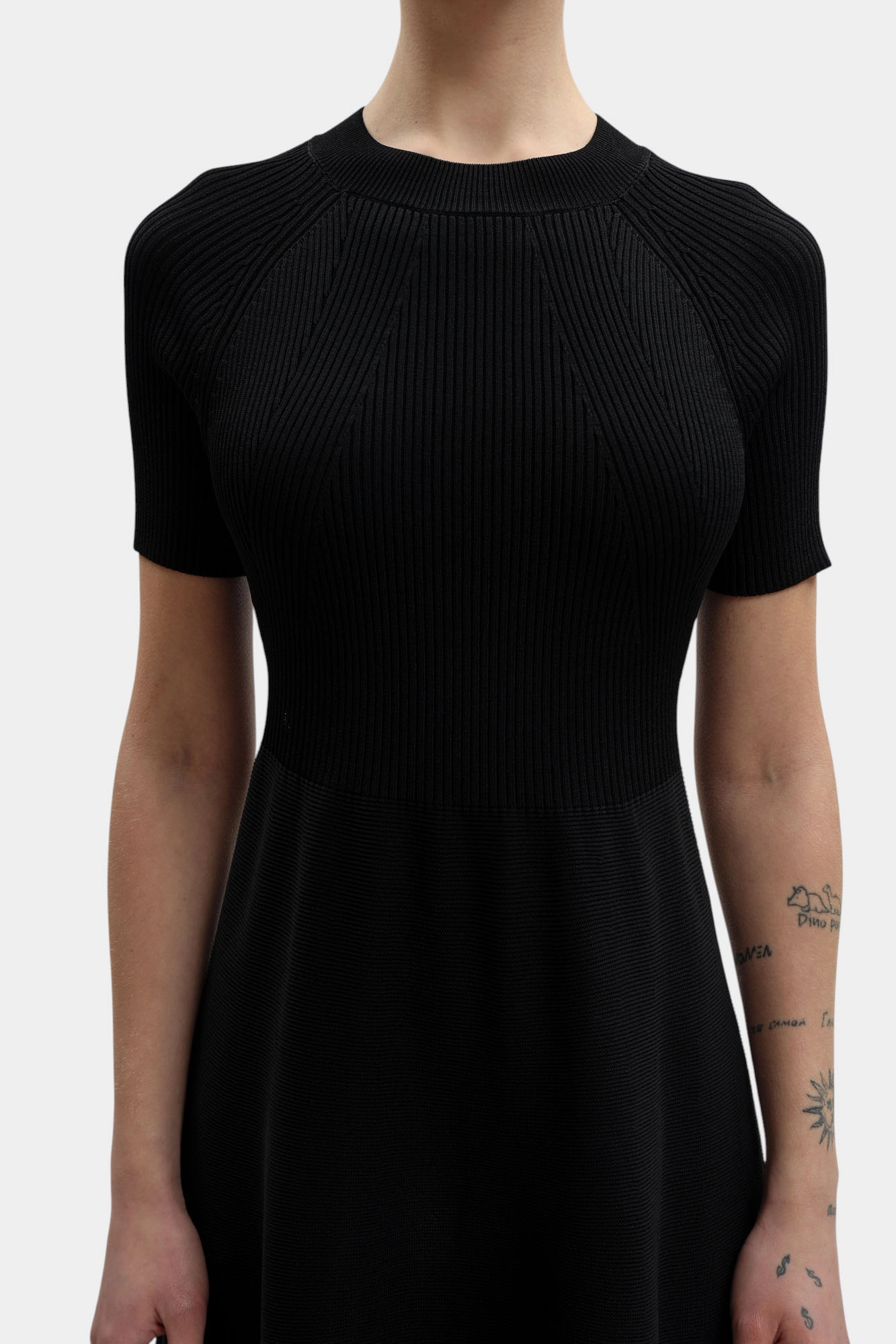 XW001885_AF10352 платье armani exchange 