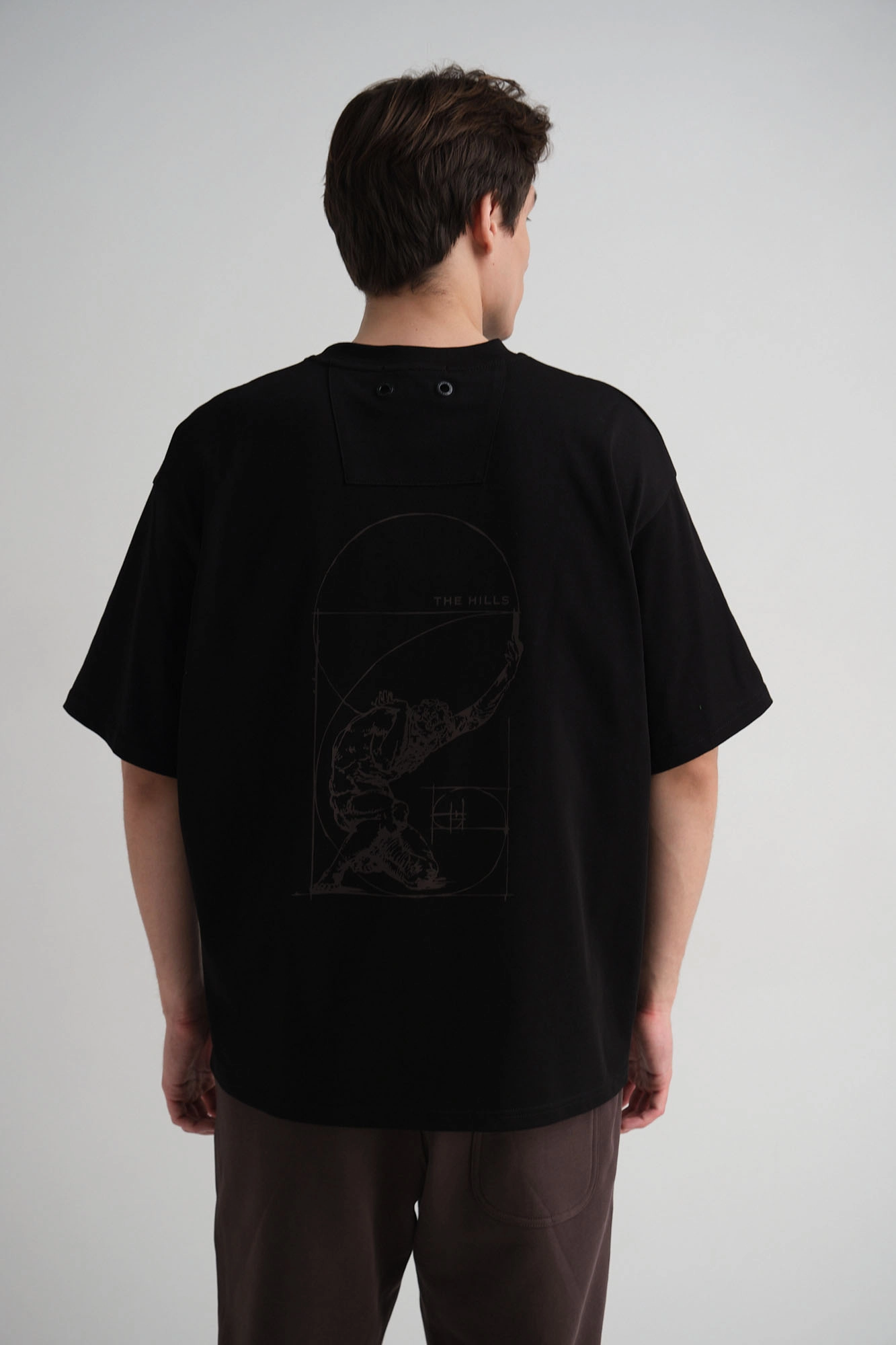 M-242-P-22-0018 Футболка The Hills Черный