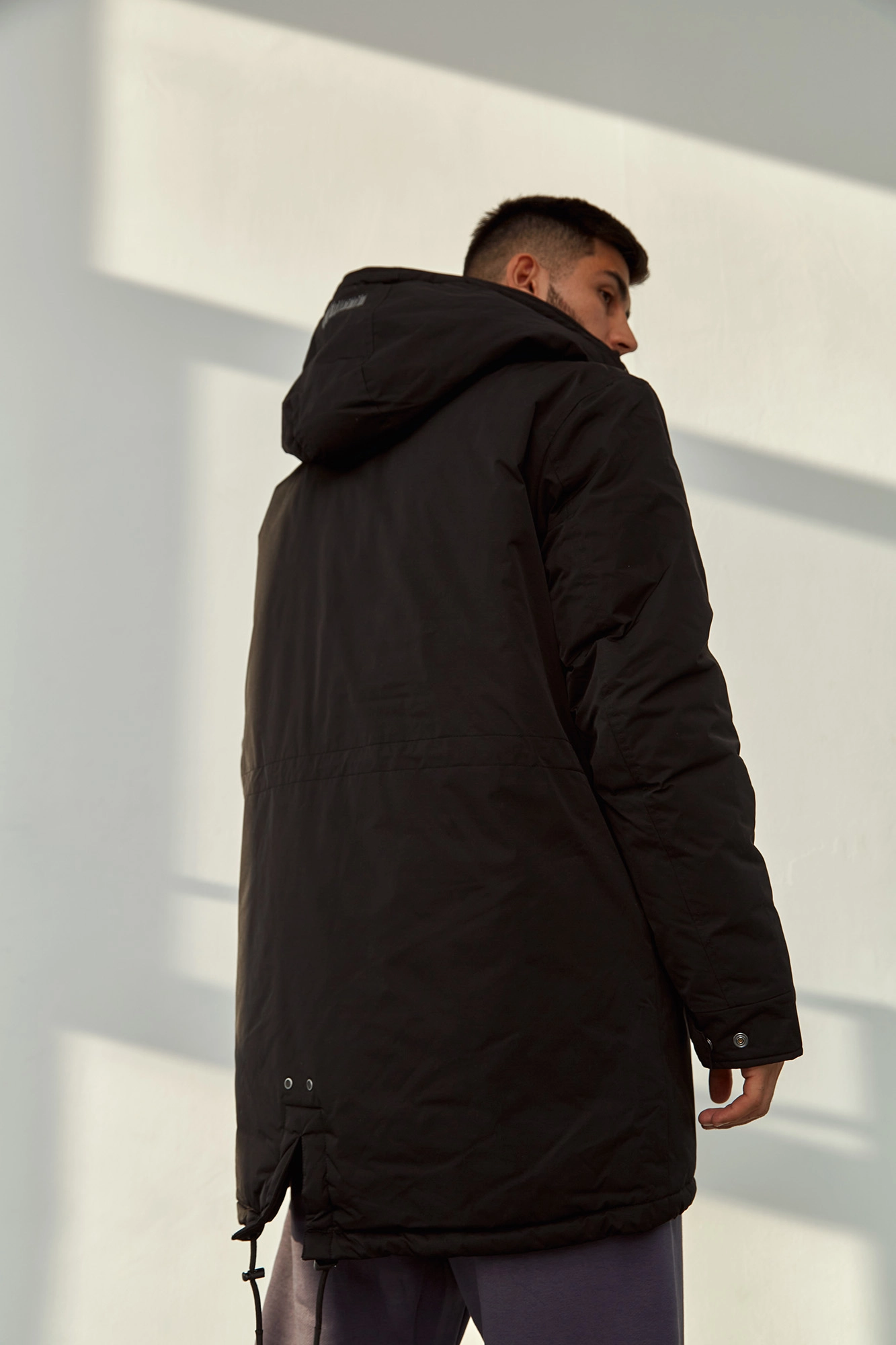 M222B5322517 Парка The Hills Черный