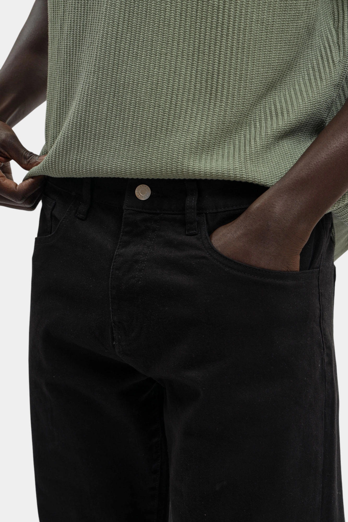 XM000069_AF14267 Джинсы Armani Exchange Черный