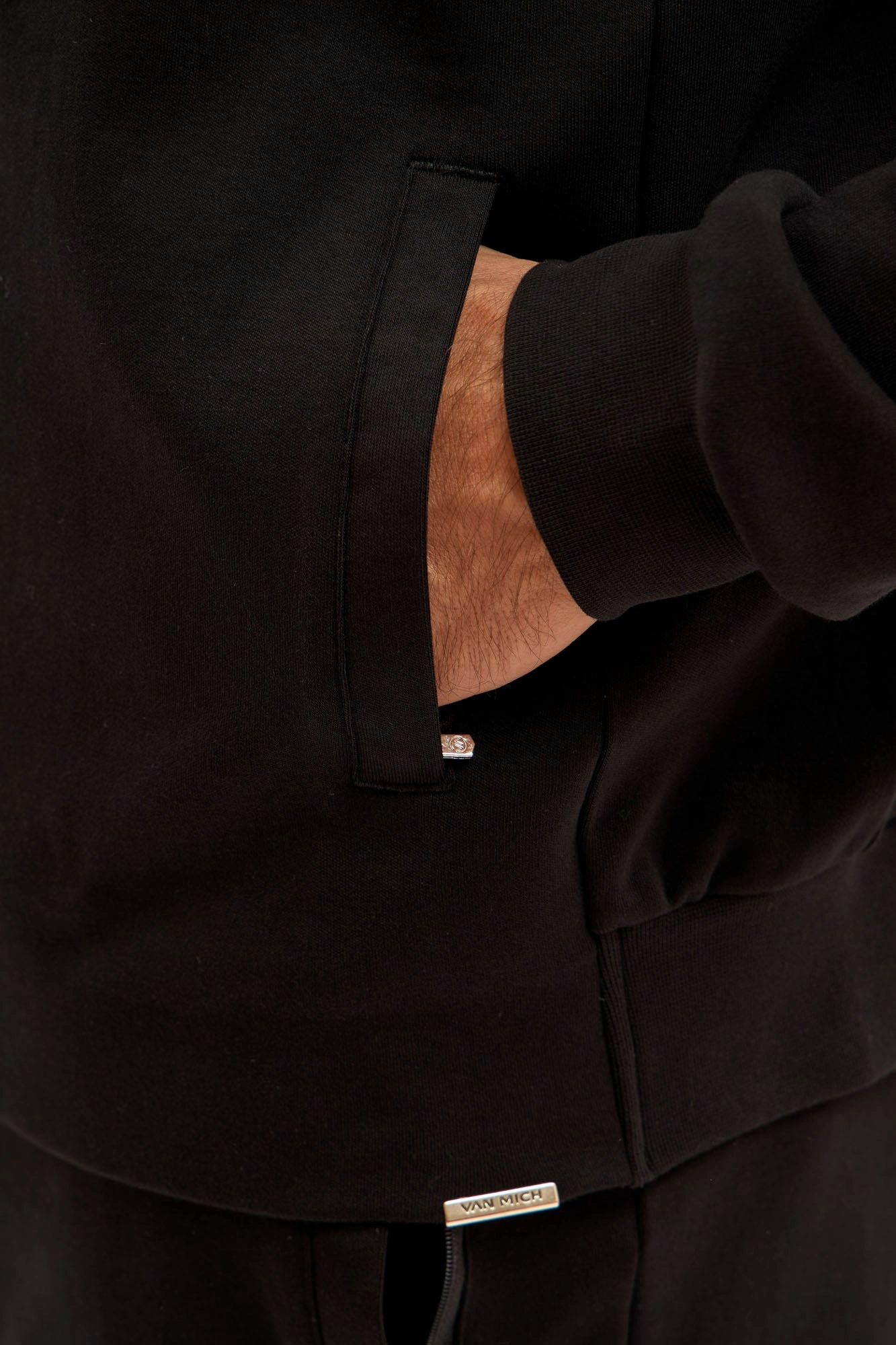 VM-ERK-20-587 Толстовка Van Mich Черный