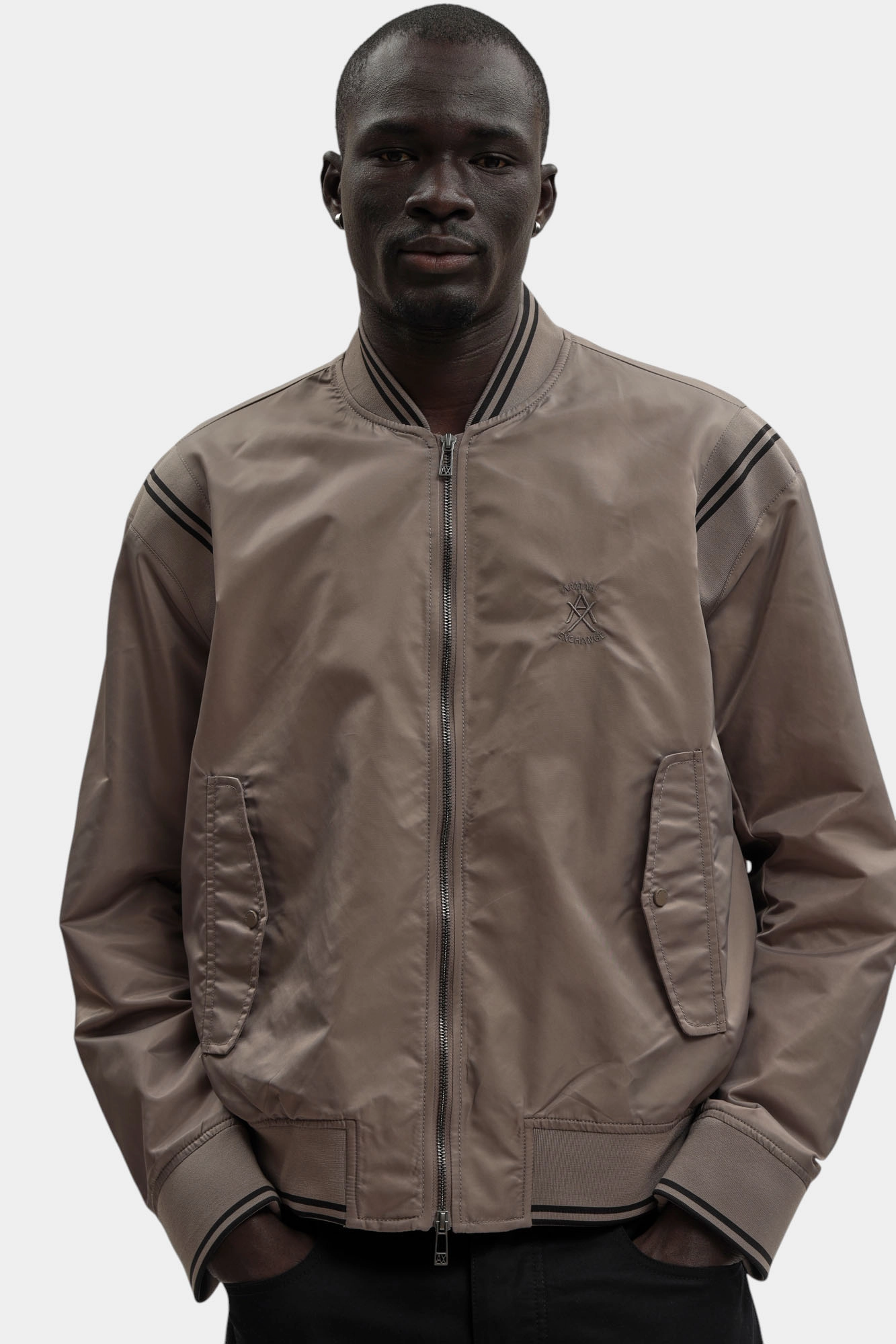 XM002017_AF19828 Бомбер Armani Exchange Коричневый