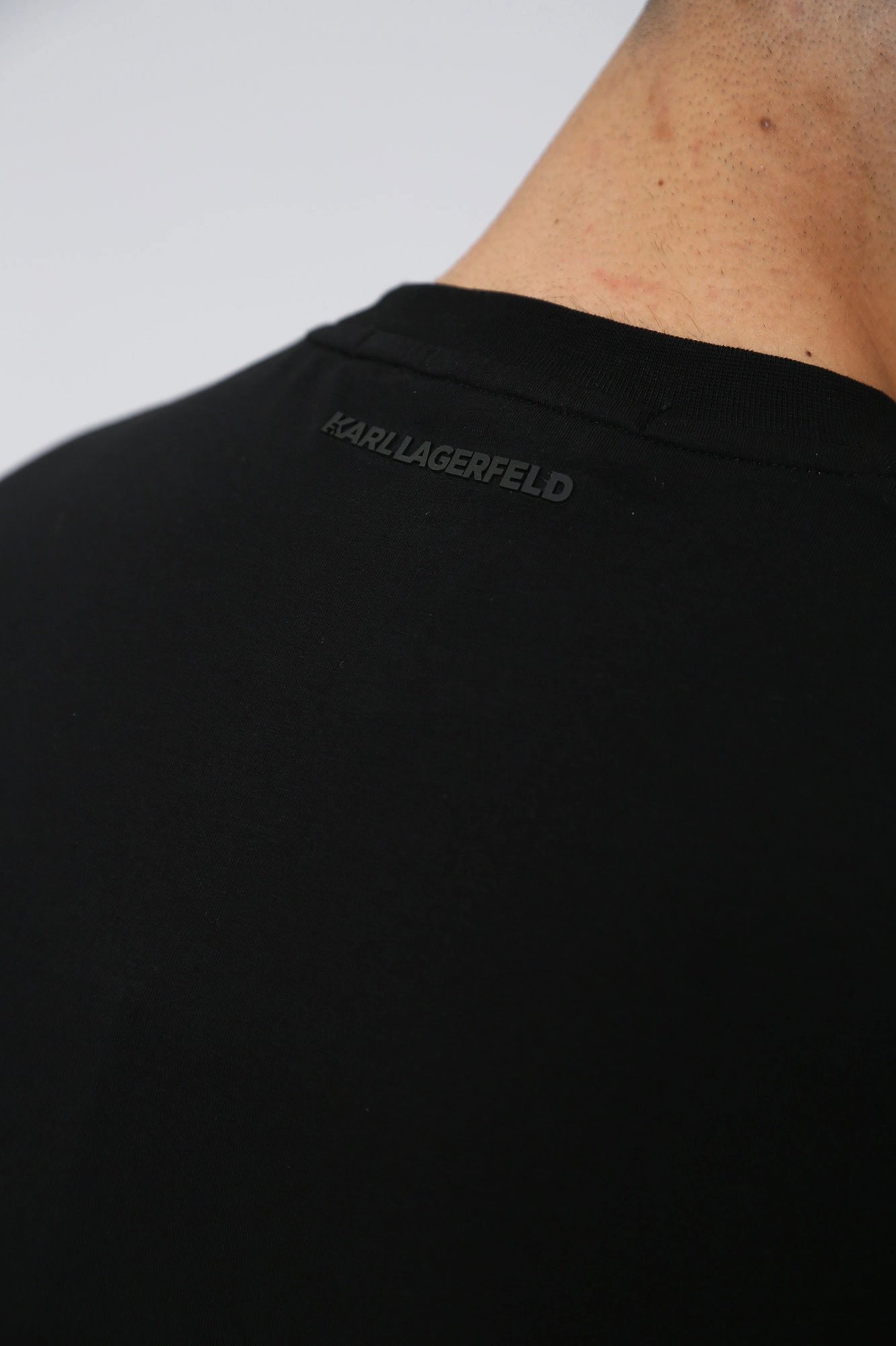 532221_755025 Футболка Karl Lagerfeld Черный