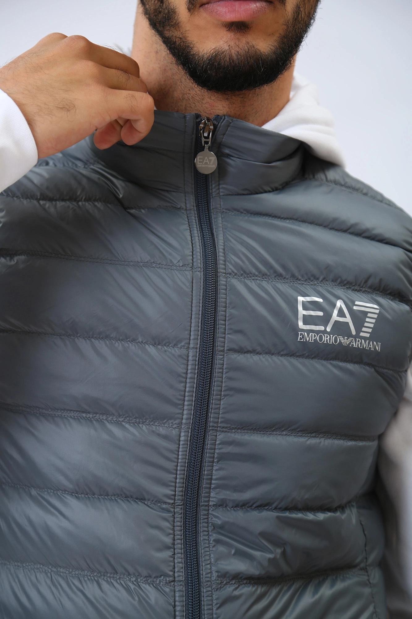 8NPQ01_PN29Z Жилет пуховый EA7 Серый