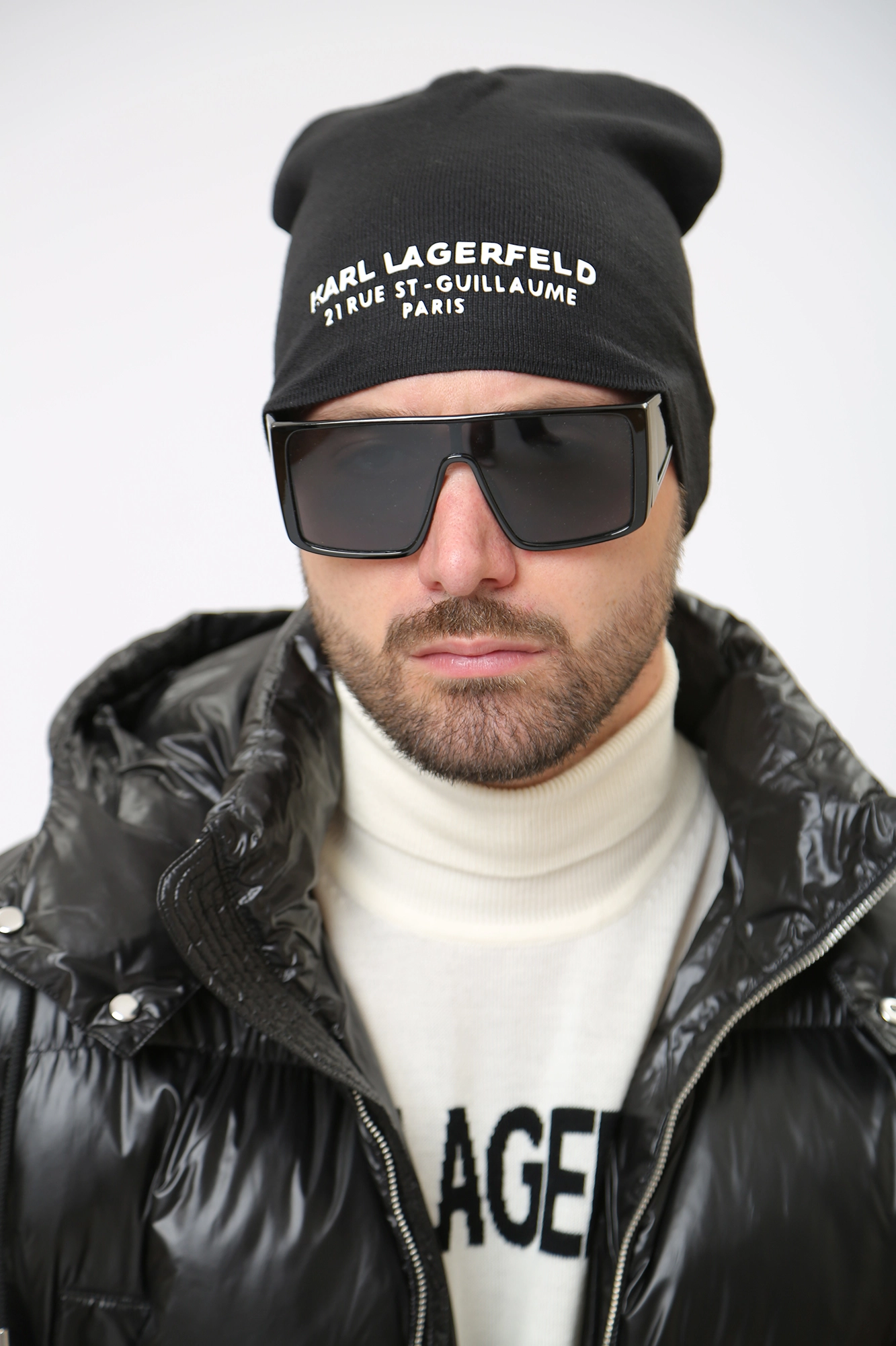 534326_805601 Шапка Karl Lagerfeld Черный