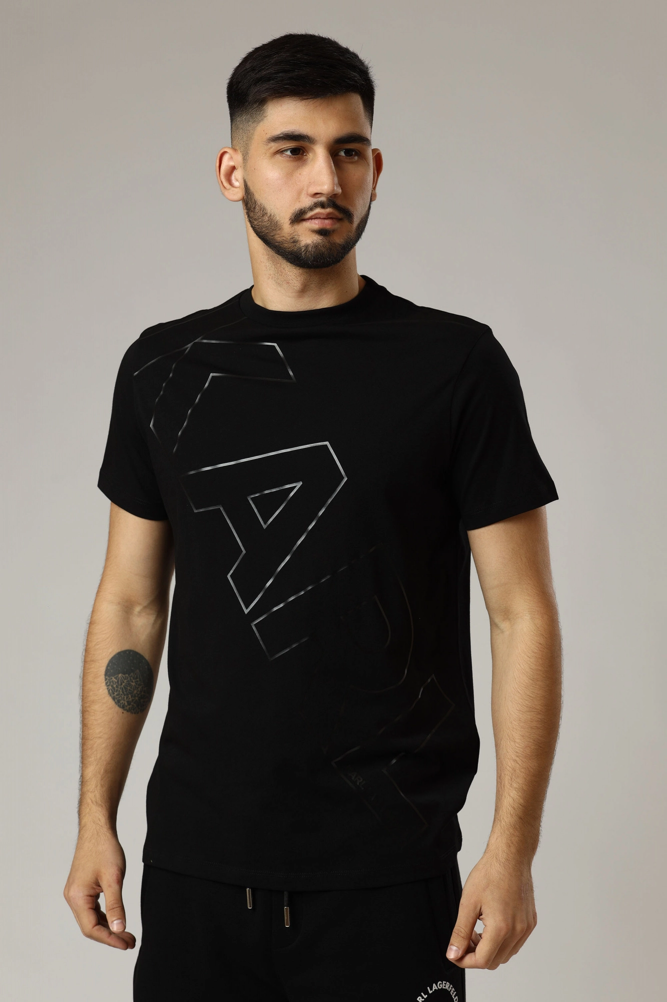 523224_755401 Футболка Karl Lagerfeld Черный